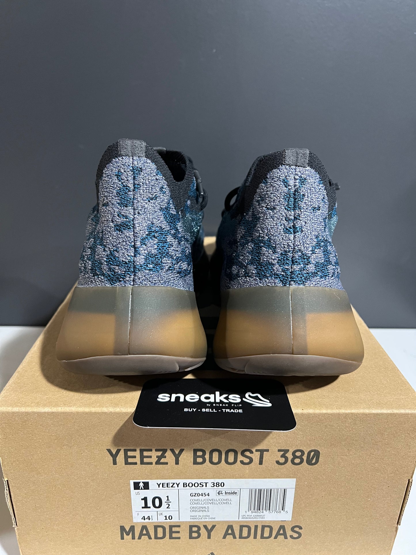 USED Yeezy Boost 380 Covellite GZ0454 SIZE 10.5M OG ALL AG25-54