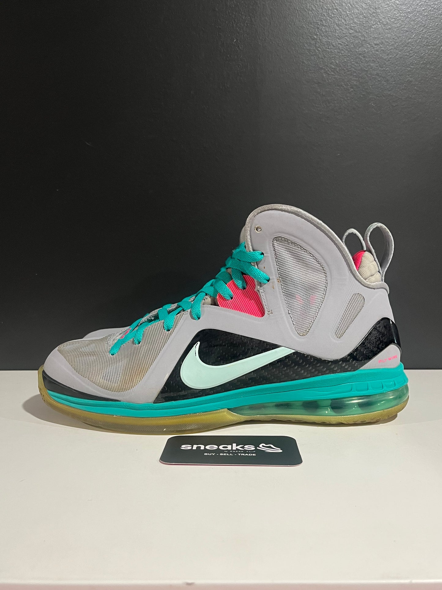 USED LeBron 9 P.S. Elite South Beach 516958-001 SIZE 10M NO BOX JY25-164