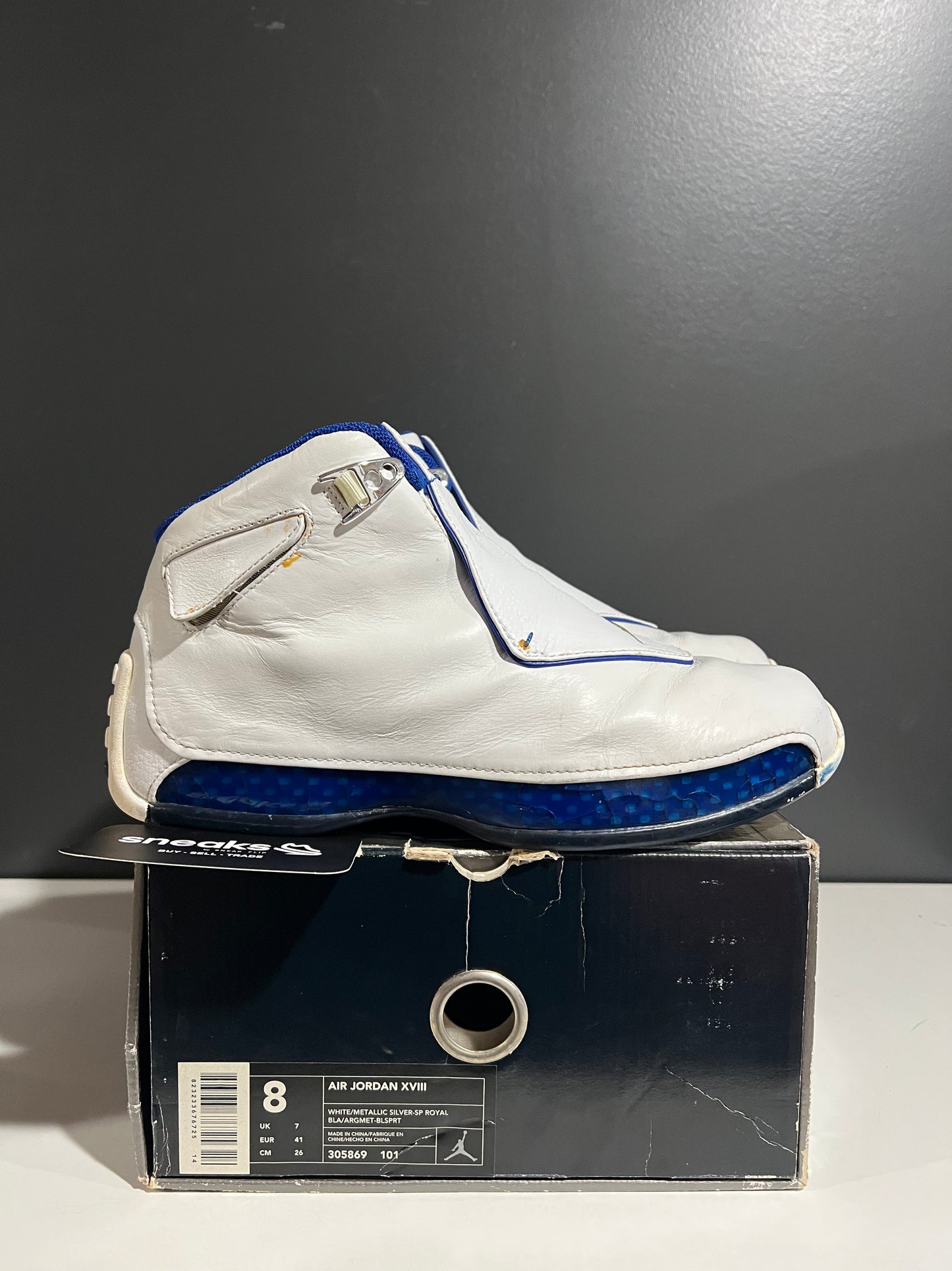 USED Air Jordan 18 OG White Sport Royal 2003 305869-101 SIZE 8M OG ALL AG25-177