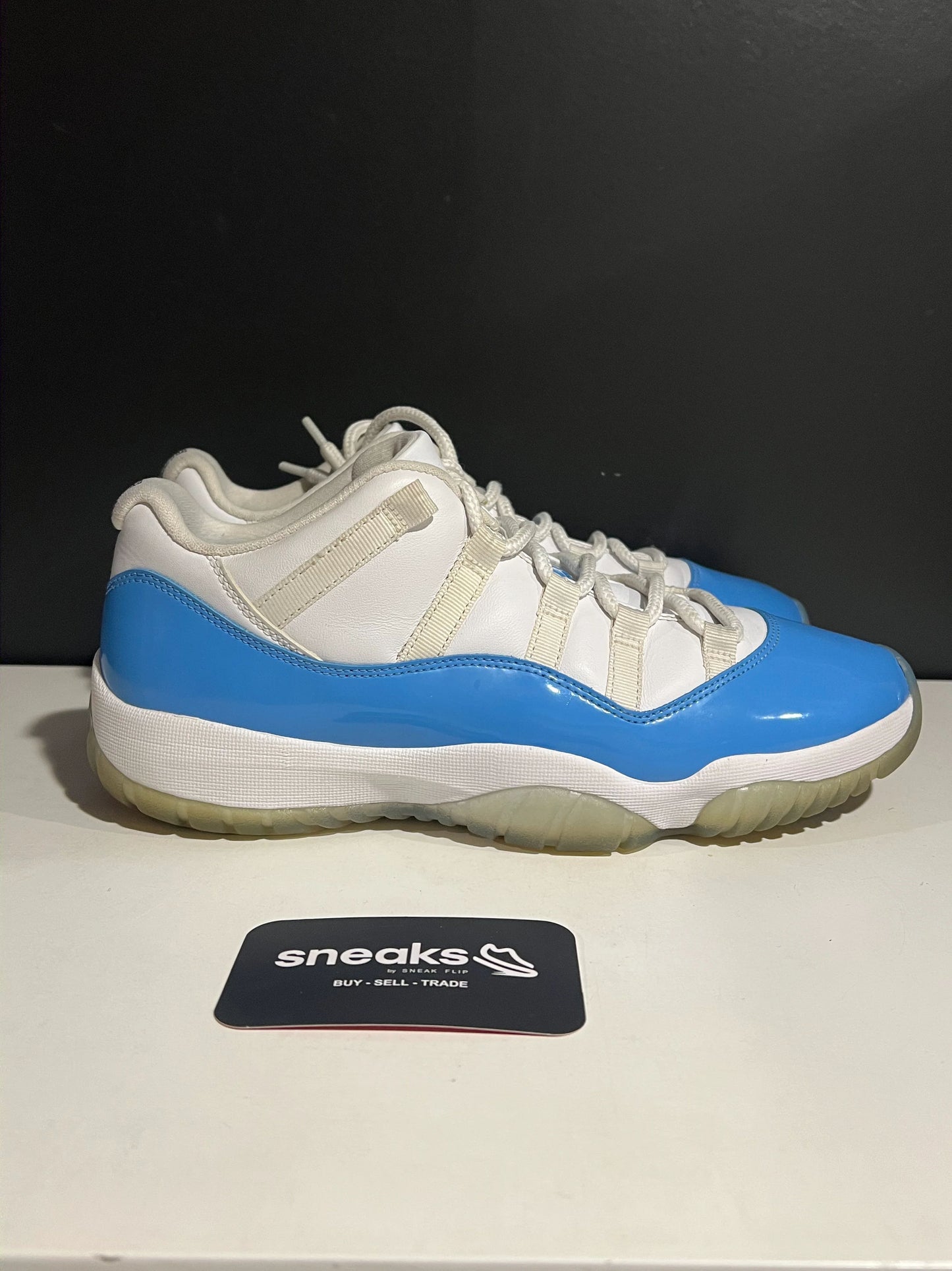 Jordan 11 Retro Low University Blue (2017) - Used