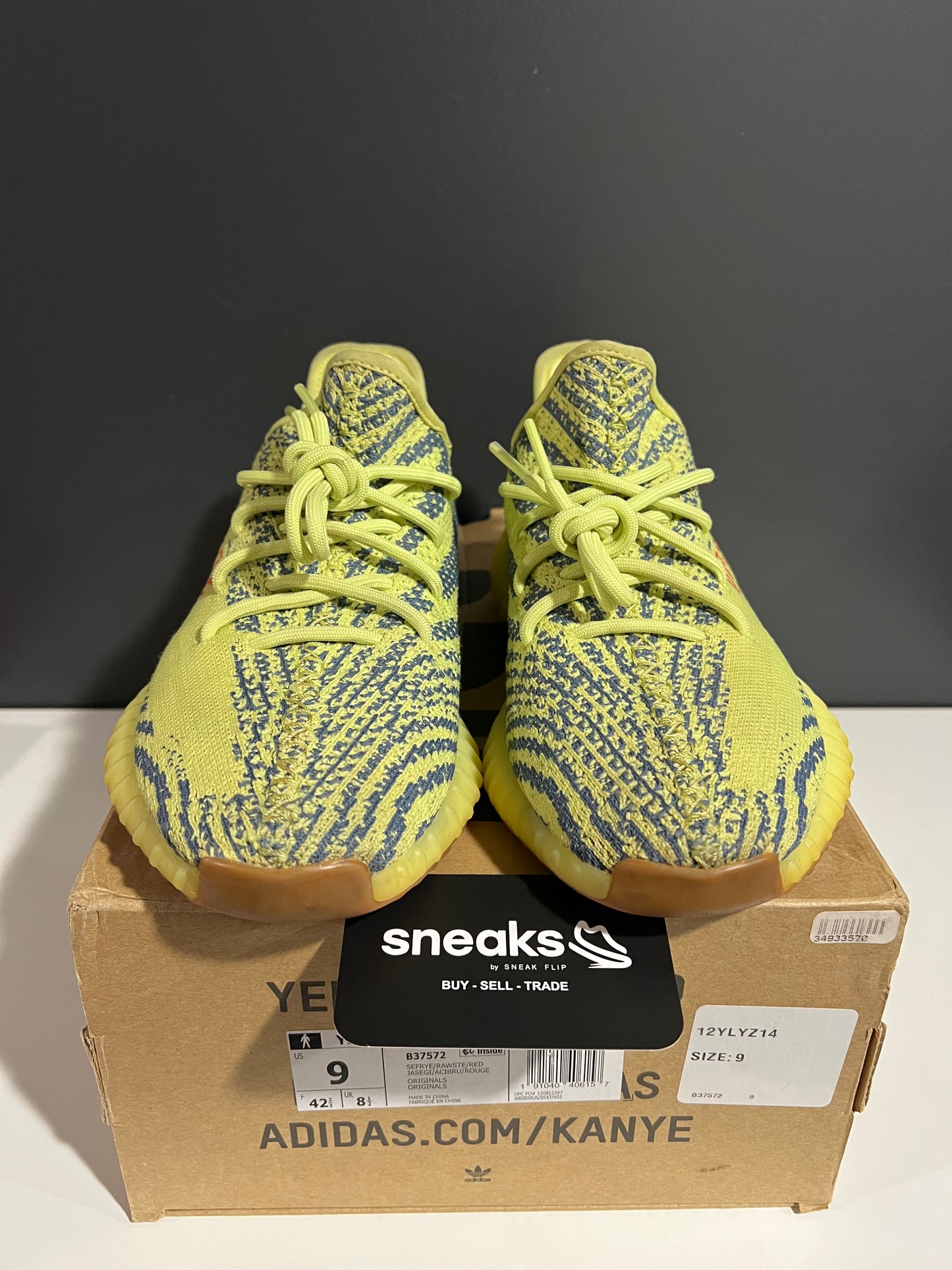 USED Yeezy Boost 350 V2 Semi Frozen Yellow B37572 SIZE 9M OG ALL AG25-227