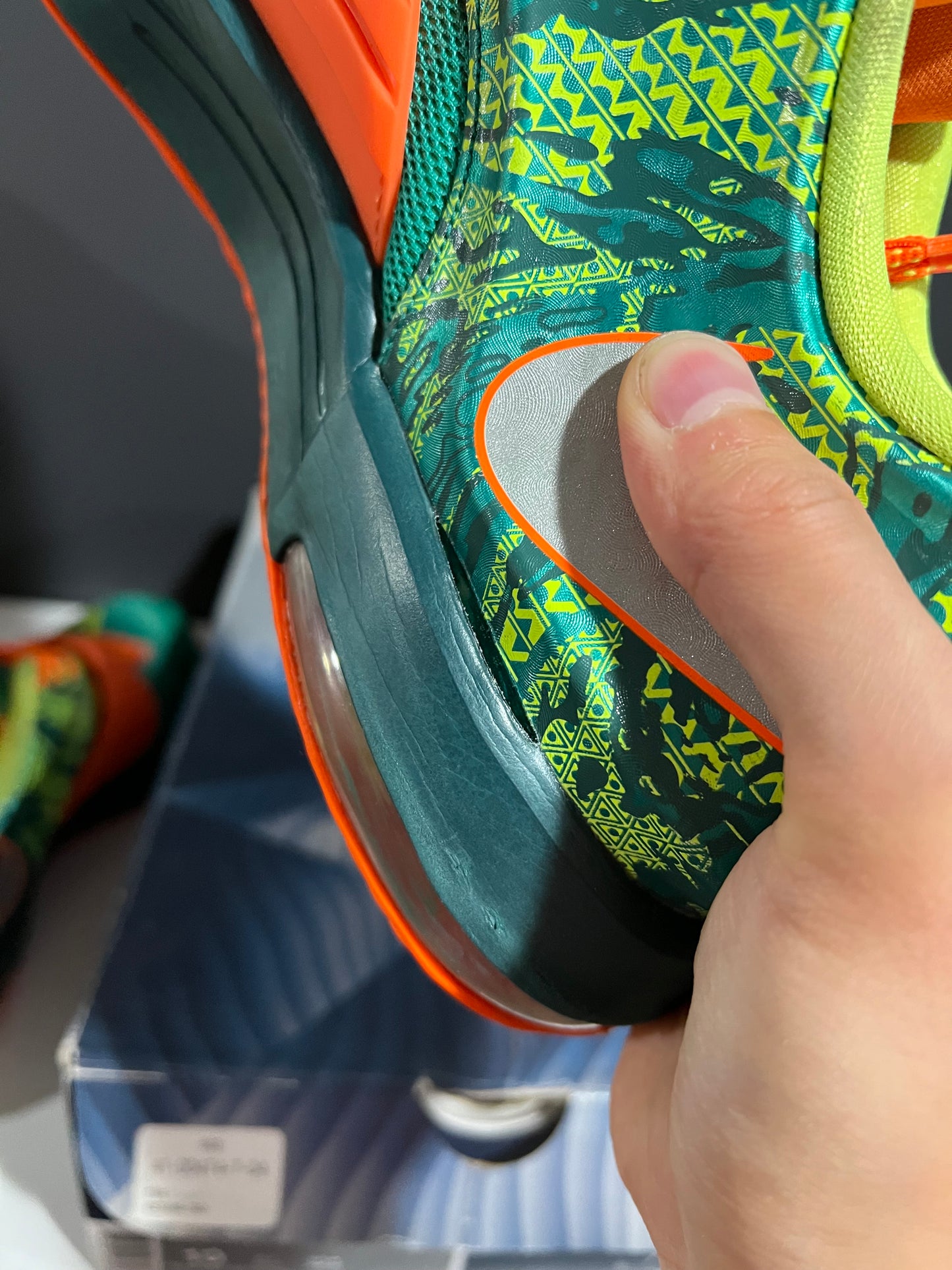 USED KD 7 Weatherman 653996-303 SIZE 10M OG ALL JY25-77