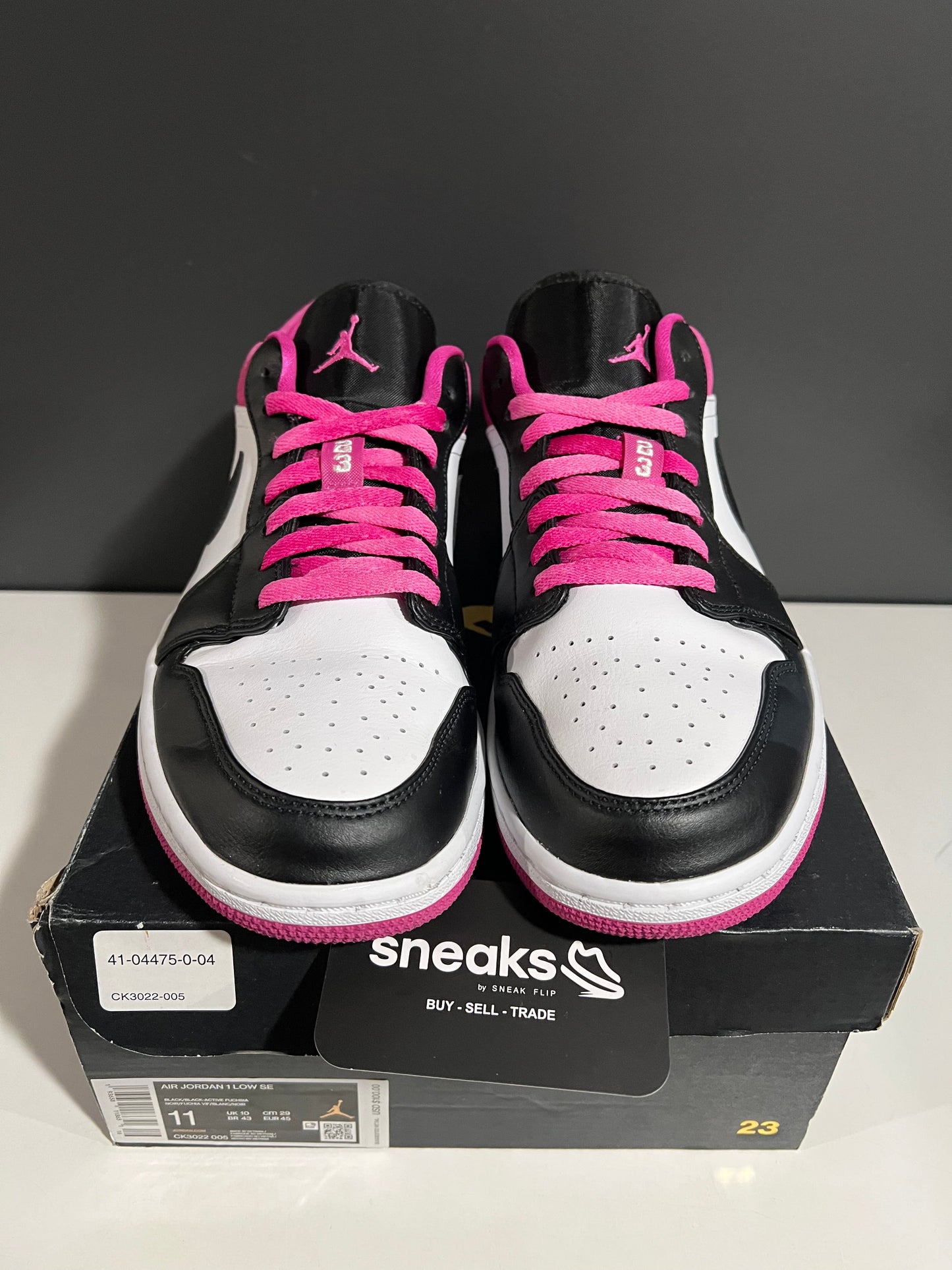 Jordan 1 Low Black Active Fuchsia - Used