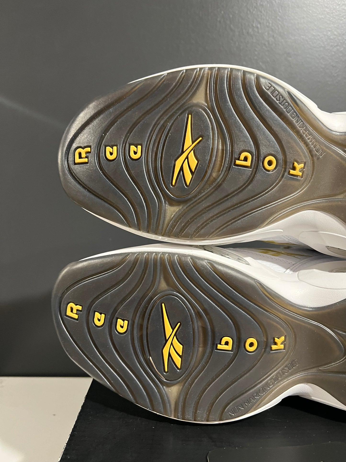 NEW Question Mid Respect My Shine EF7599 SIZE 11M OG ALL AG25-301