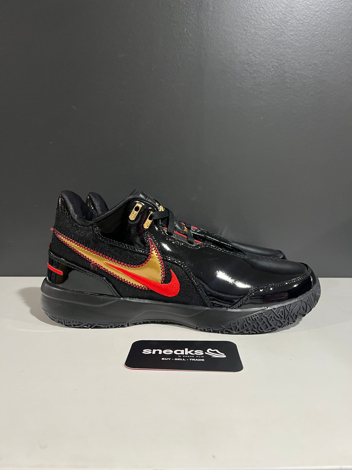 NEW Nike Zoom LeBron NXXT Gen AMPD Black Metallic Gold Red FJ1566-001 SIZE 9M OG ALL JY25-294