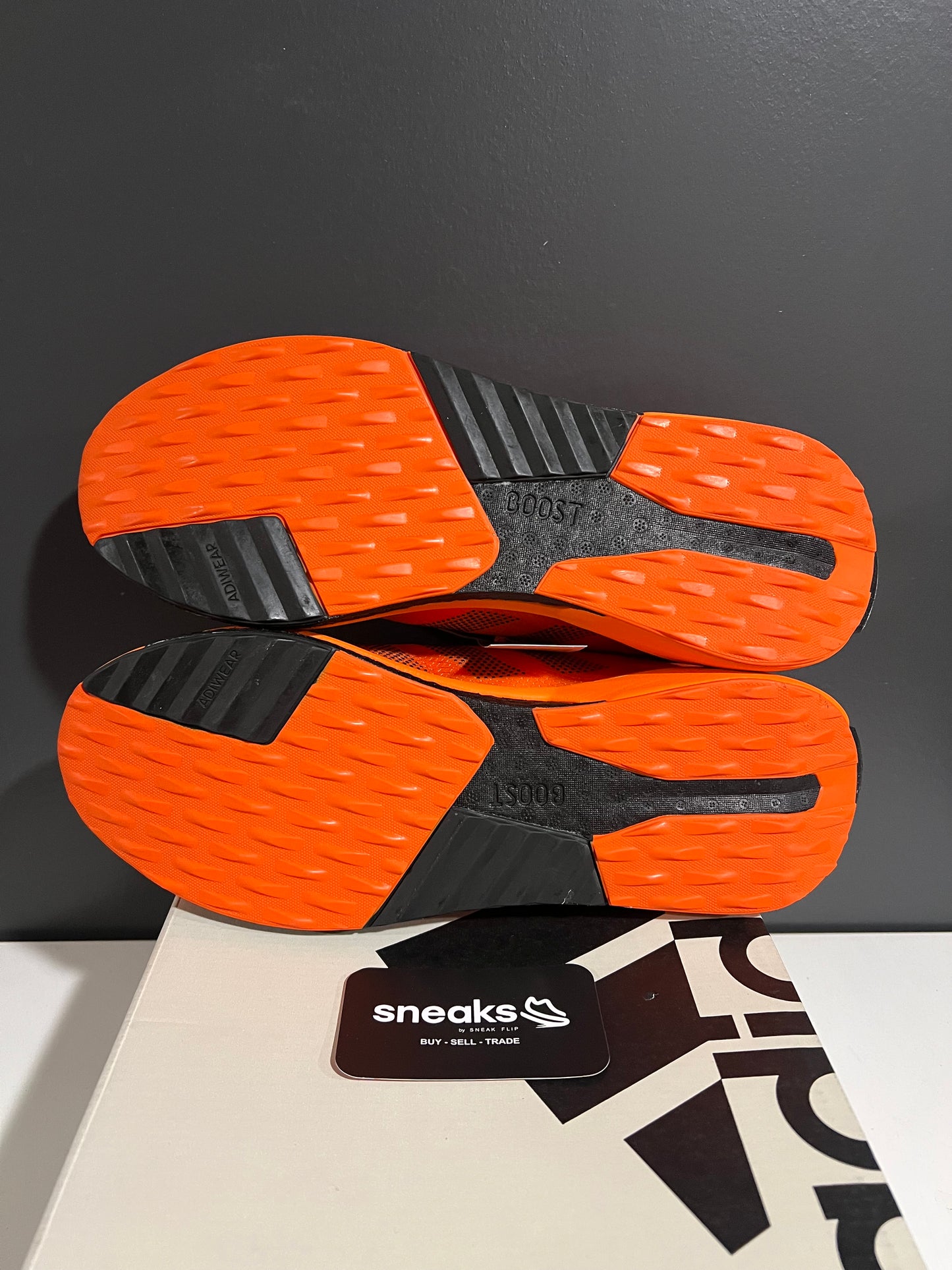 NEW Avryn Orange Black ID9424 SIZE 11M OG ALL AG25-292