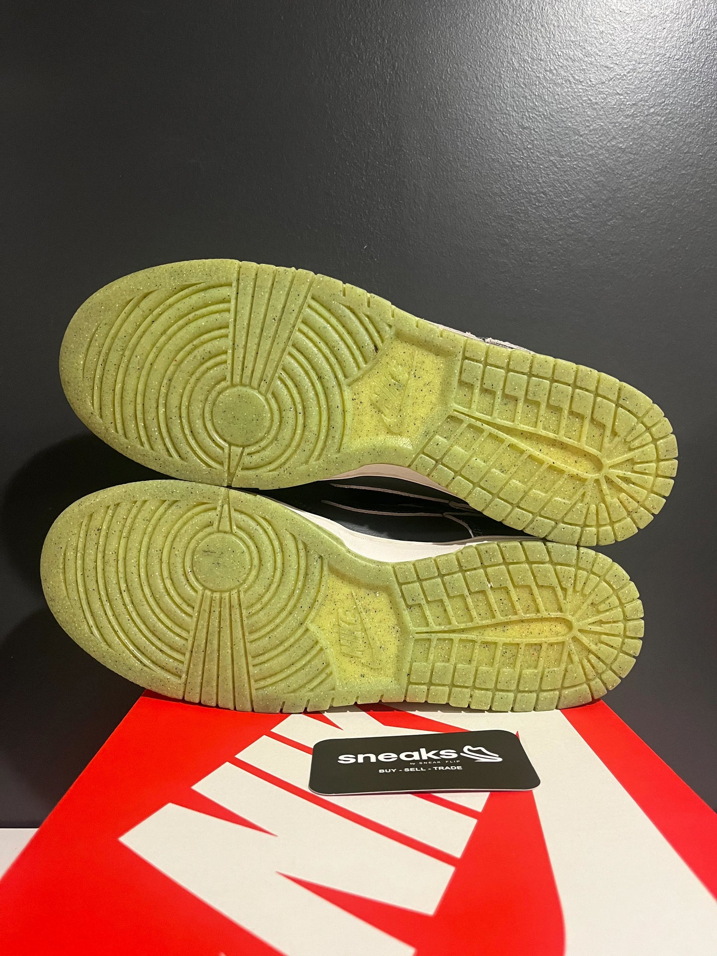 USED SIZE 10.5M Nike Dunk Low Retro PRM Halloween (2022) - Used