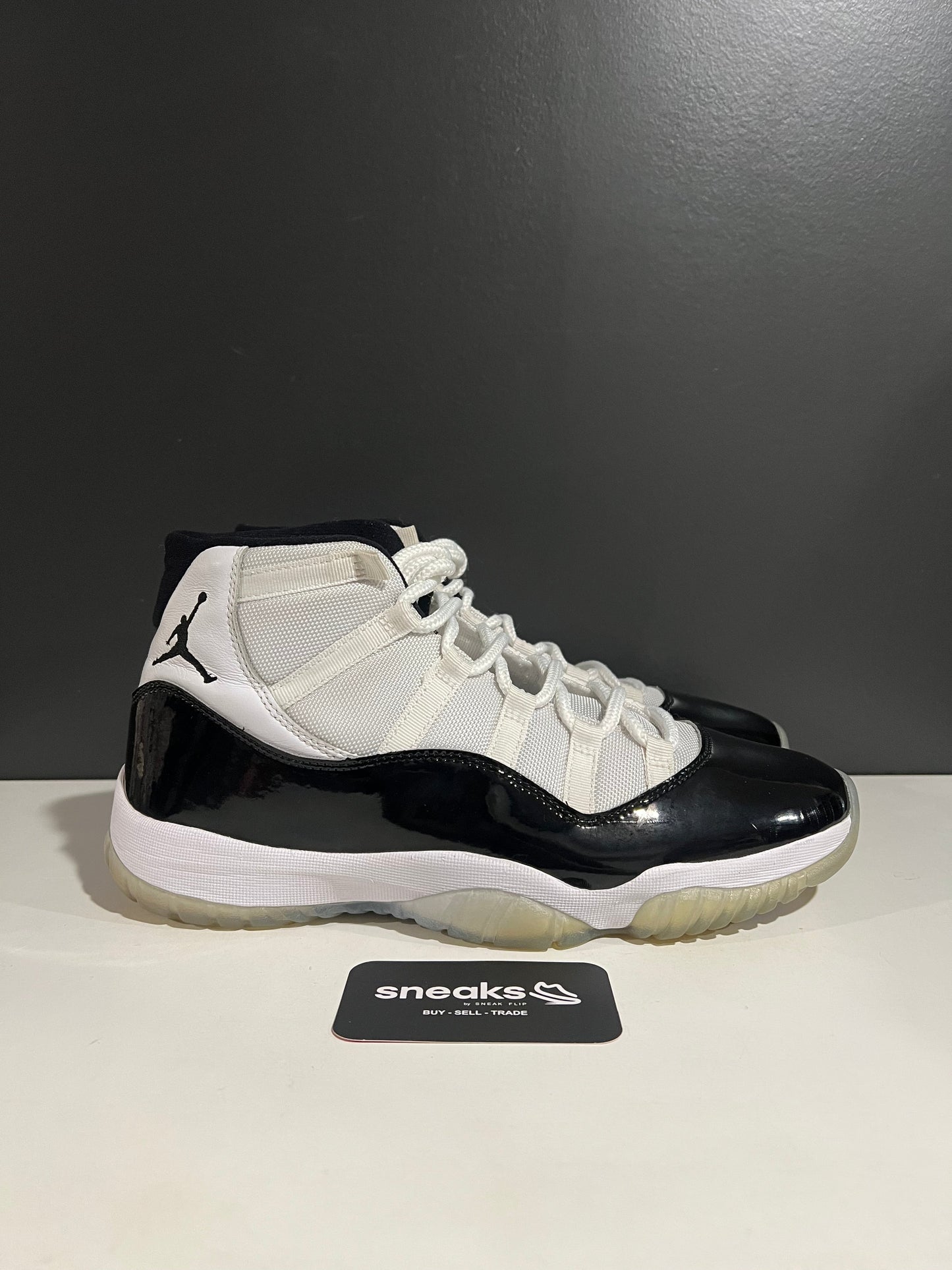 Jordan 11 Retro Concord (2018) - Used