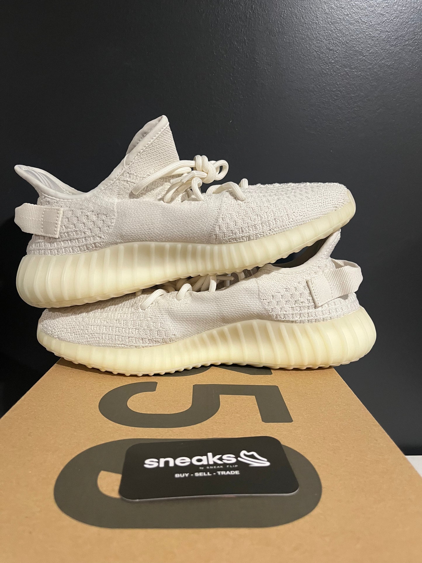 adidas Yeezy Boost 350 V2 Bone - Used