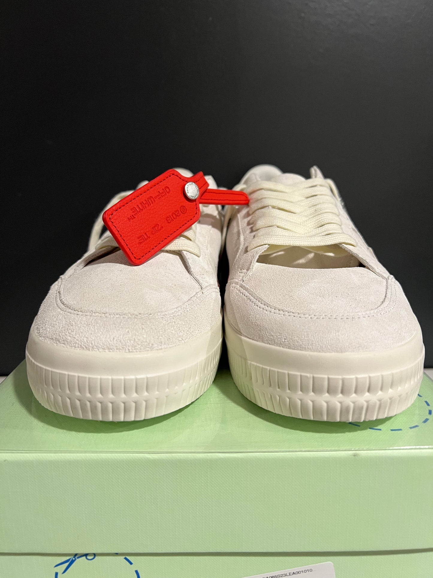 NEW Off-White Vulcanized Low Top White Suede OMIA085S23LEA0010101 43EU OG ALL JY25-57