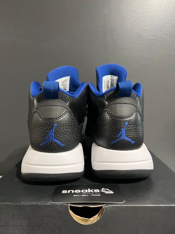 Jordan Maxin 200 Black Rush Blue - Used