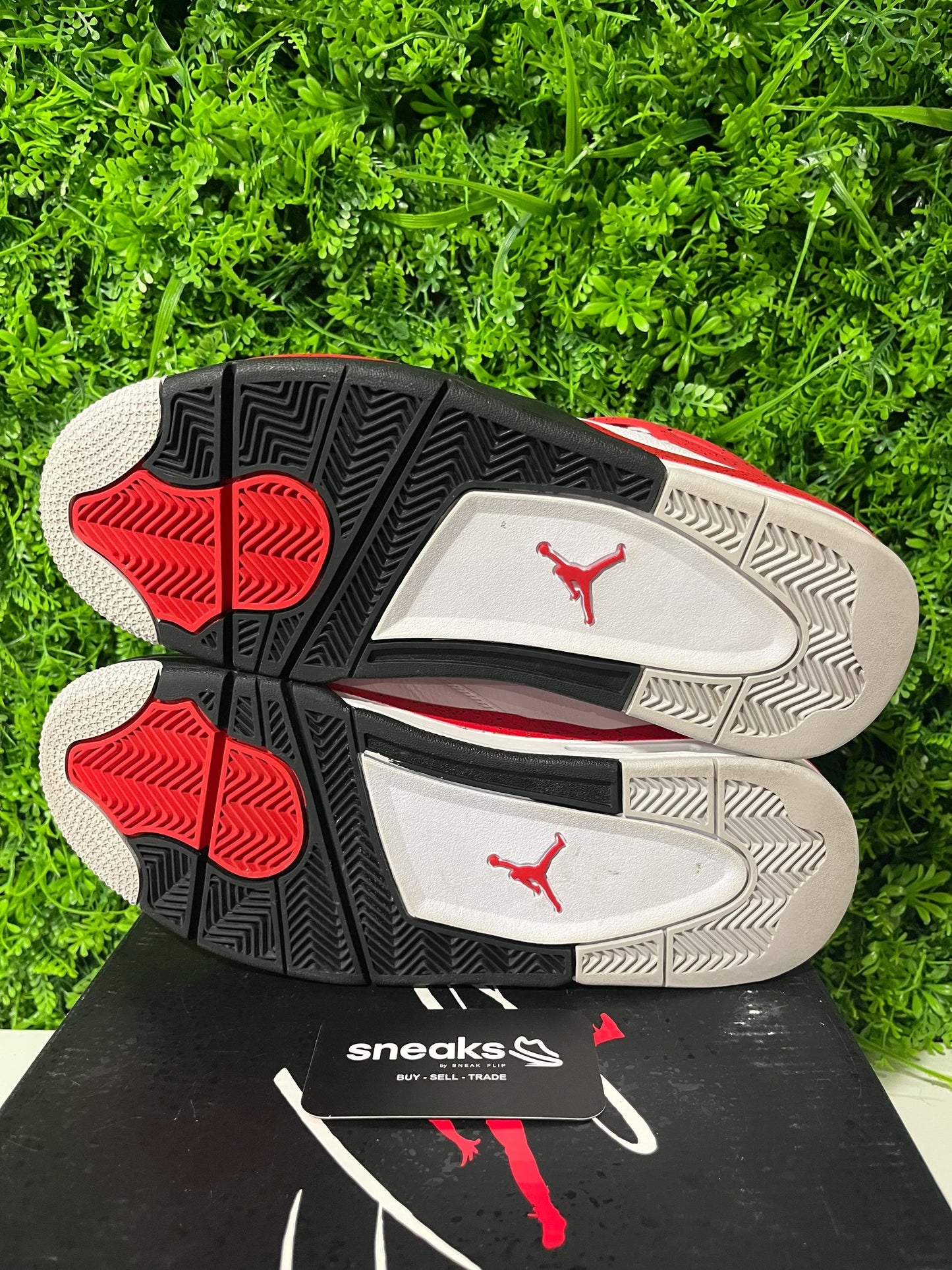 Jordan 4 Retro Red Cement - Used