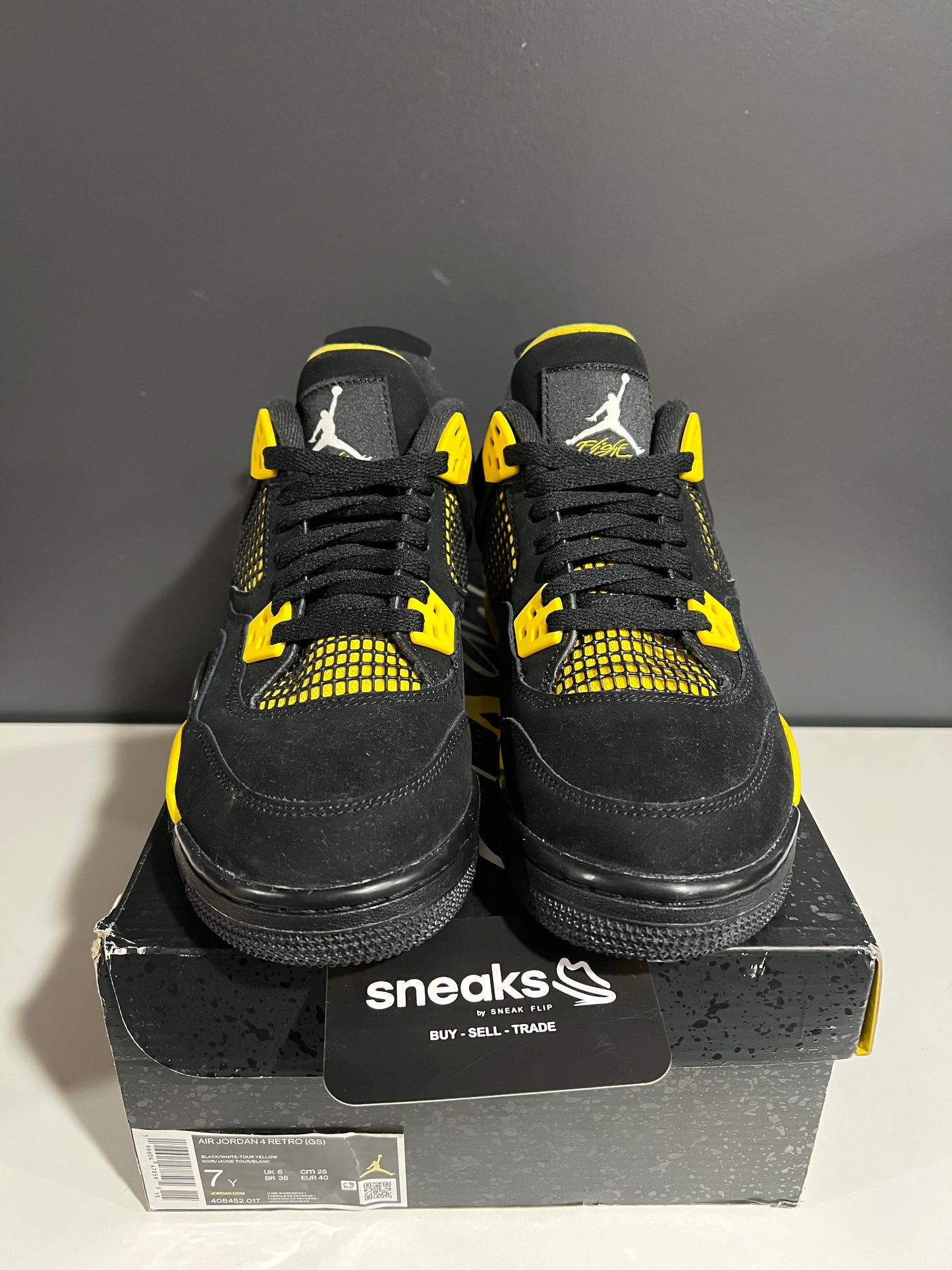 USED Air Jordan 4 Retro GS Thunder 2023 408452-017 SIZE 7Y OG ALL AG25-93