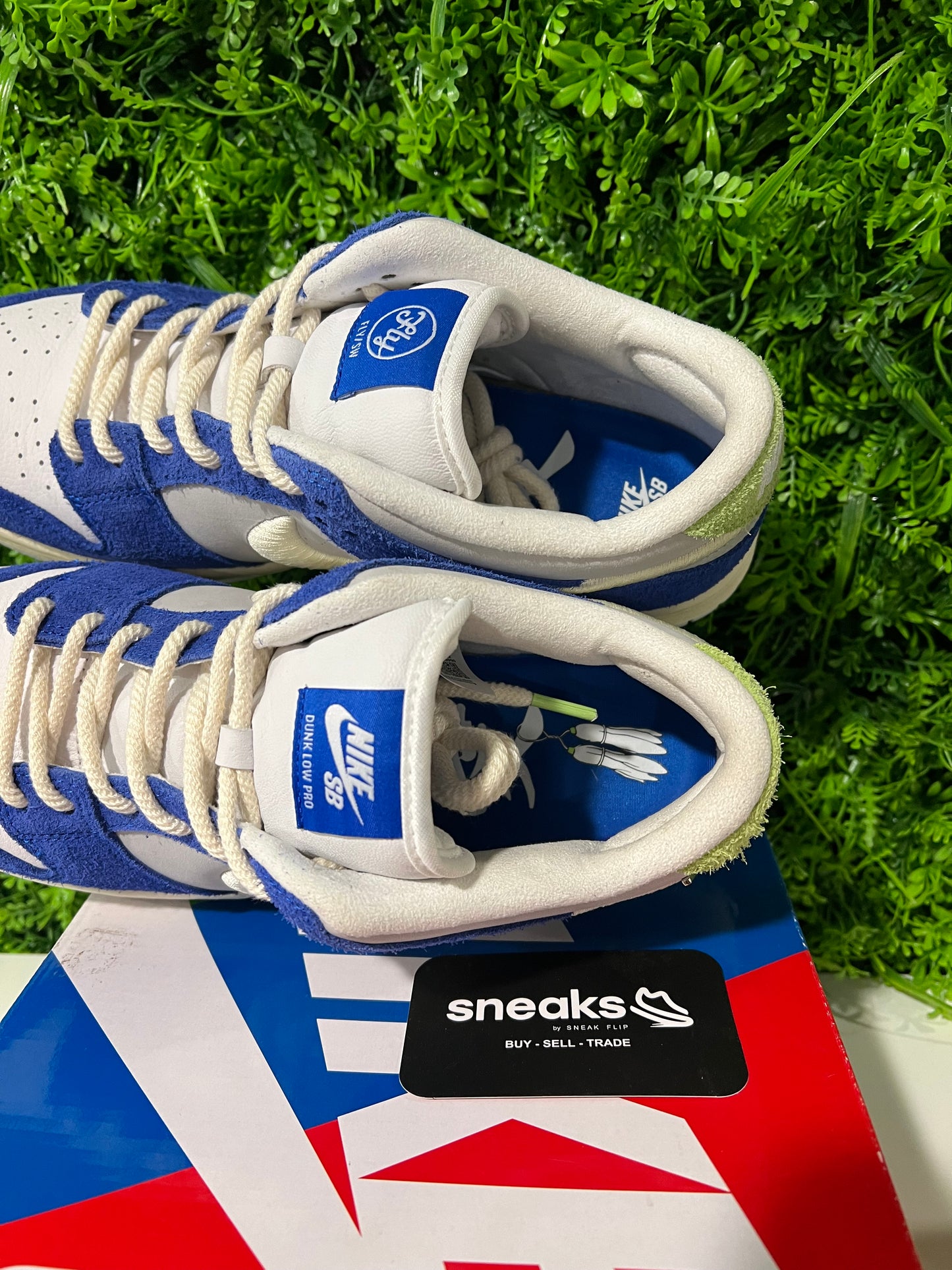 USED Fly Streetwear x Dunk Low Pro SB Gardenia DQ5130-400 SIZE 10M OG ALL
