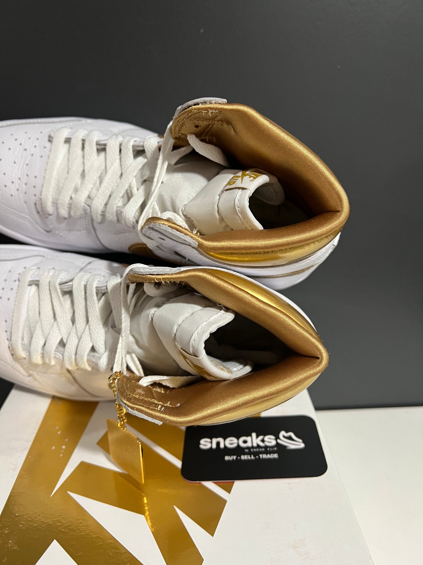 USED Air Jordan 1 Retro High OG White Metallic Gold (Women’s) FD2596-107 SIZE 9.5W/8M OG ALL JY25-304