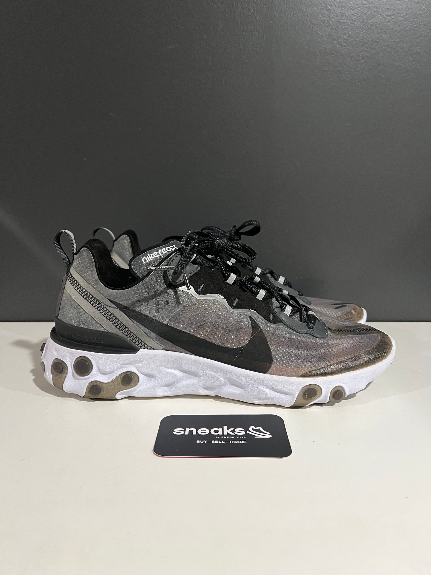 USED React Element 87 Anthracite AQ1090-001 SIZE 10.5M NO BOX AG25-102