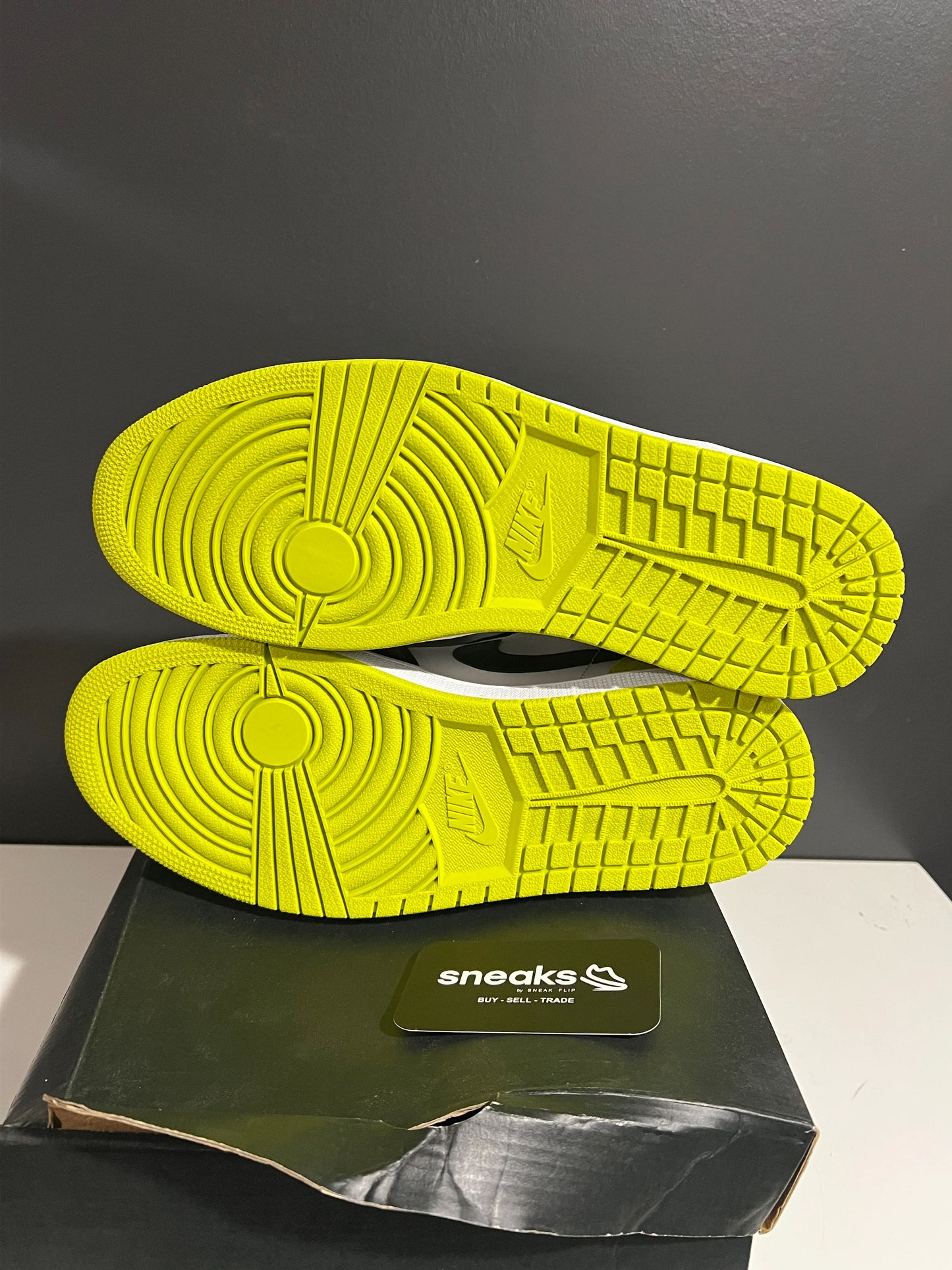 Jordan 1 Low Black Cyber