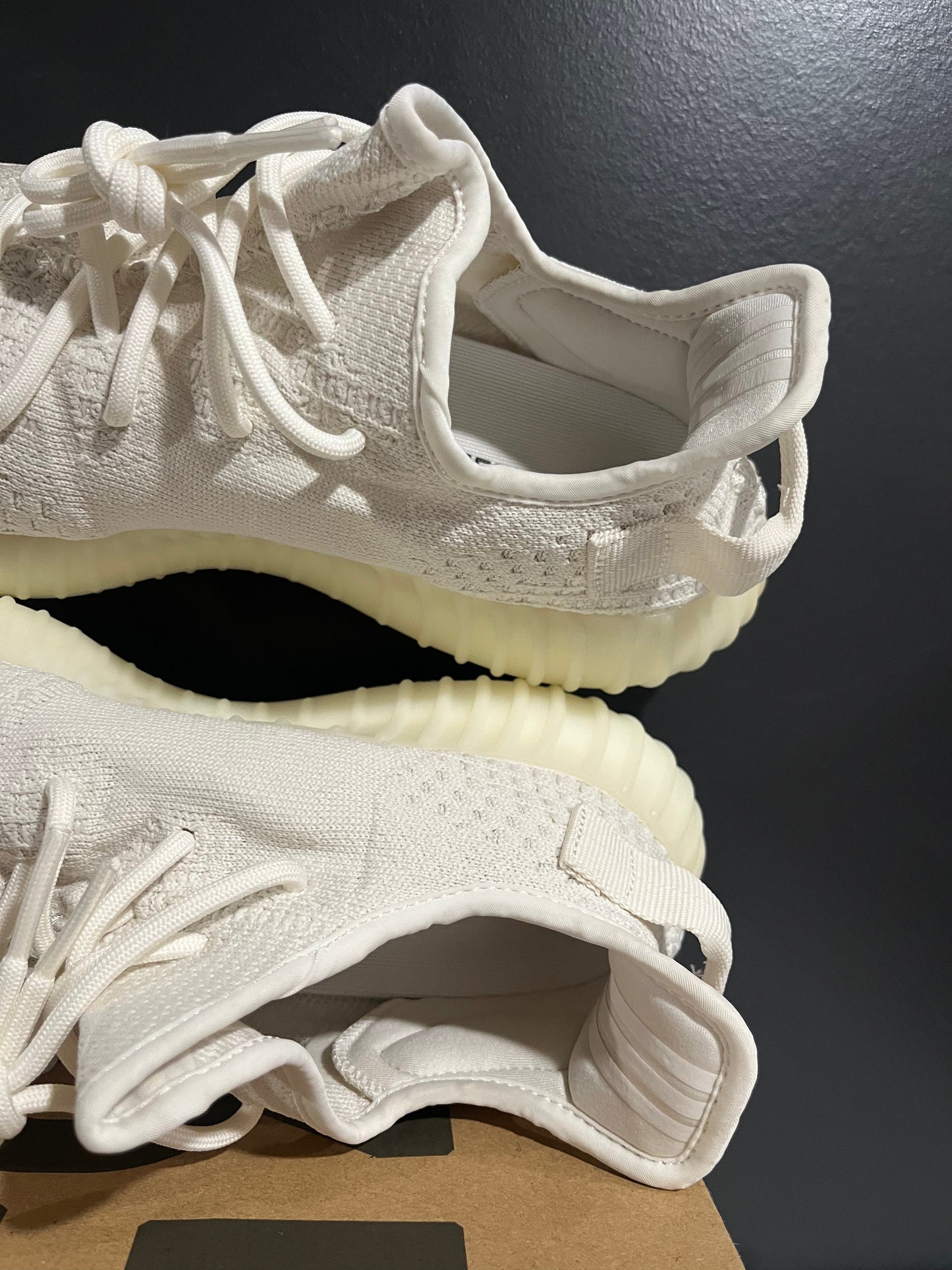 adidas Yeezy Boost 350 V2 Bone - Used