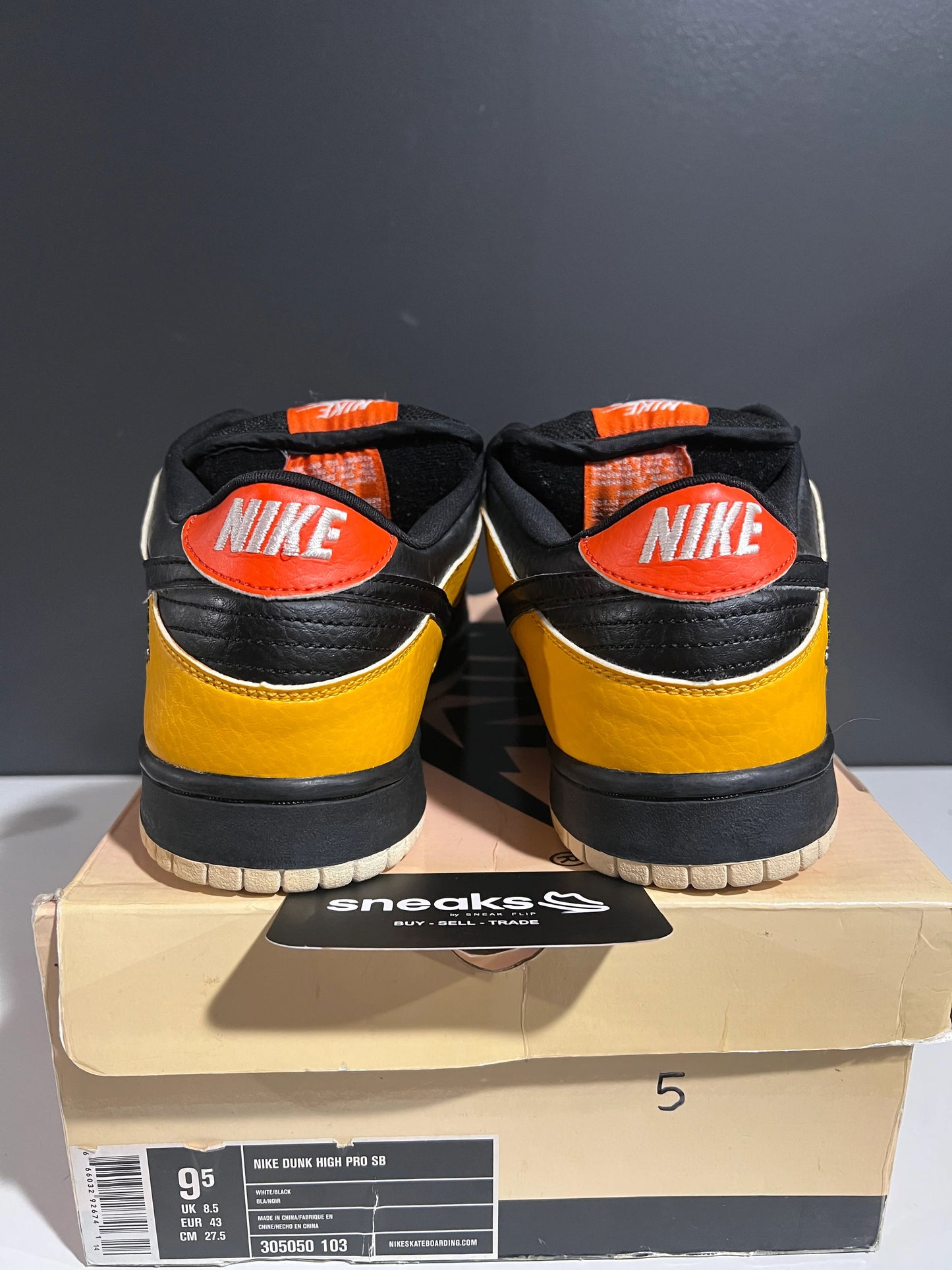 Nike SB Dunk Low Pro Spanish Moss - Used