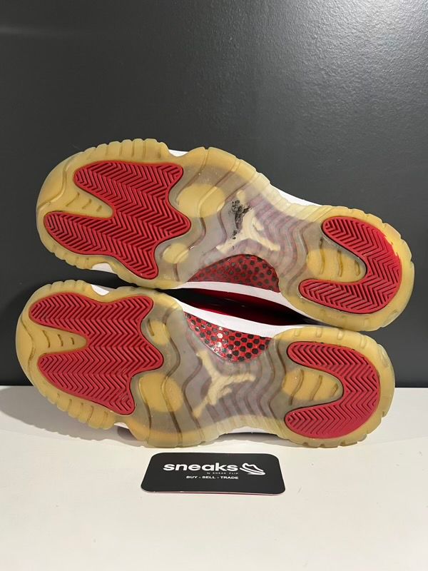 USED SIZE 10.5M Jordan 11 Retro Cherry (2022) - USED NO BOX