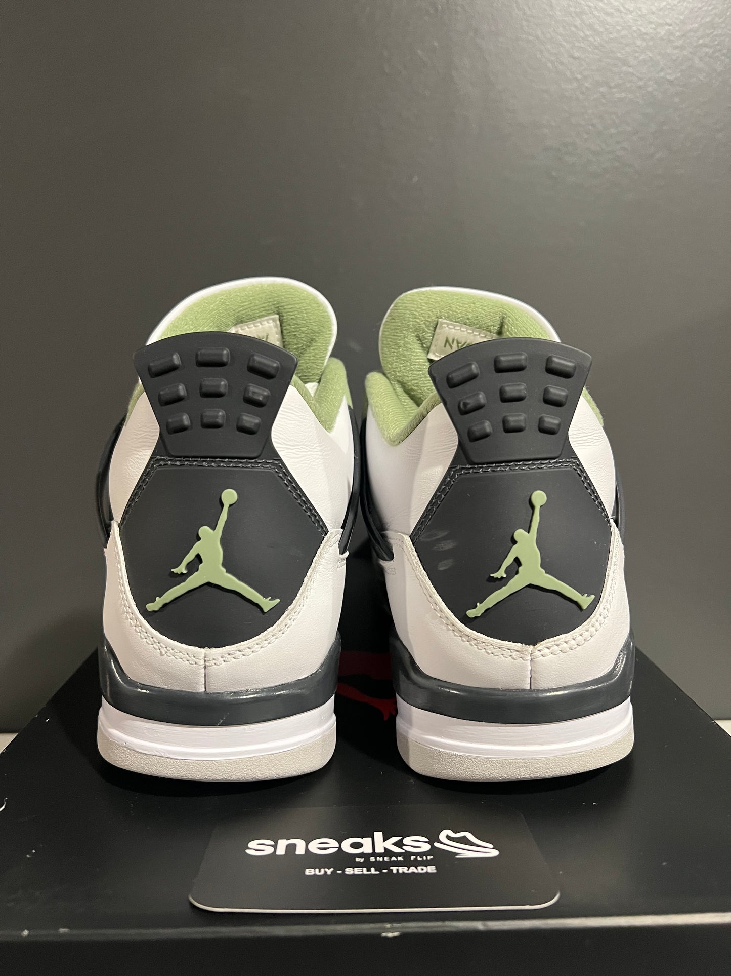 USED Wmns Air Jordan 4 Retro Seafoam AQ9129-103 SIZE 9M OG ALL AG25-250