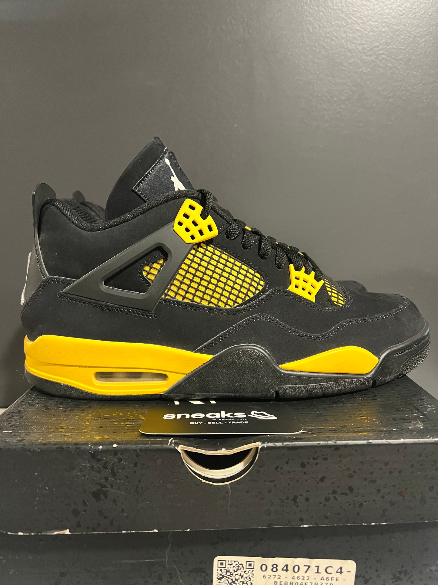 USED Air Jordan 4 Retro Thunder 2023 DH6927-017 SIZE 11.5M OG ALL SP25-097