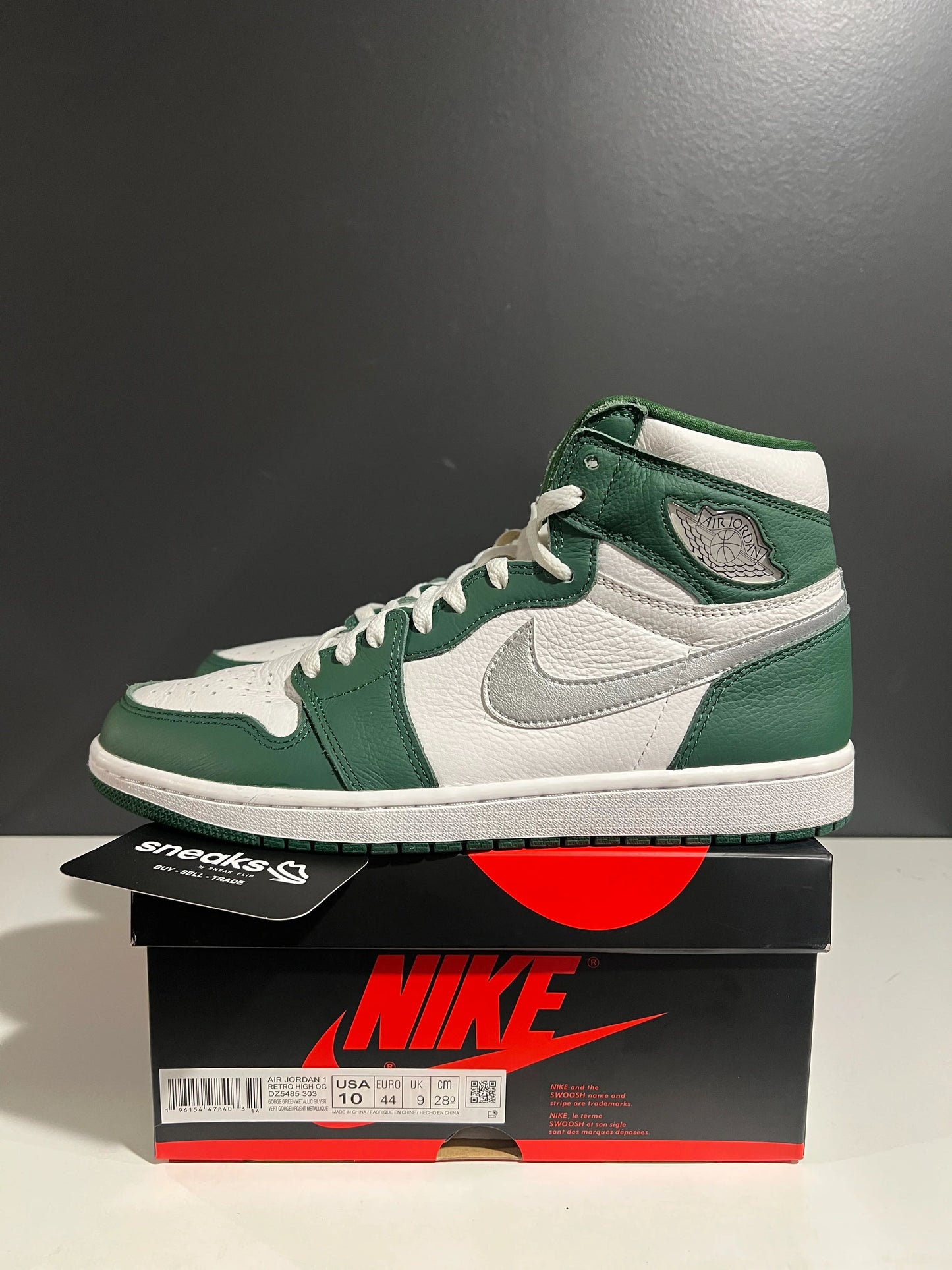 Jordan 1 Retro High OG Gorge Green - Used