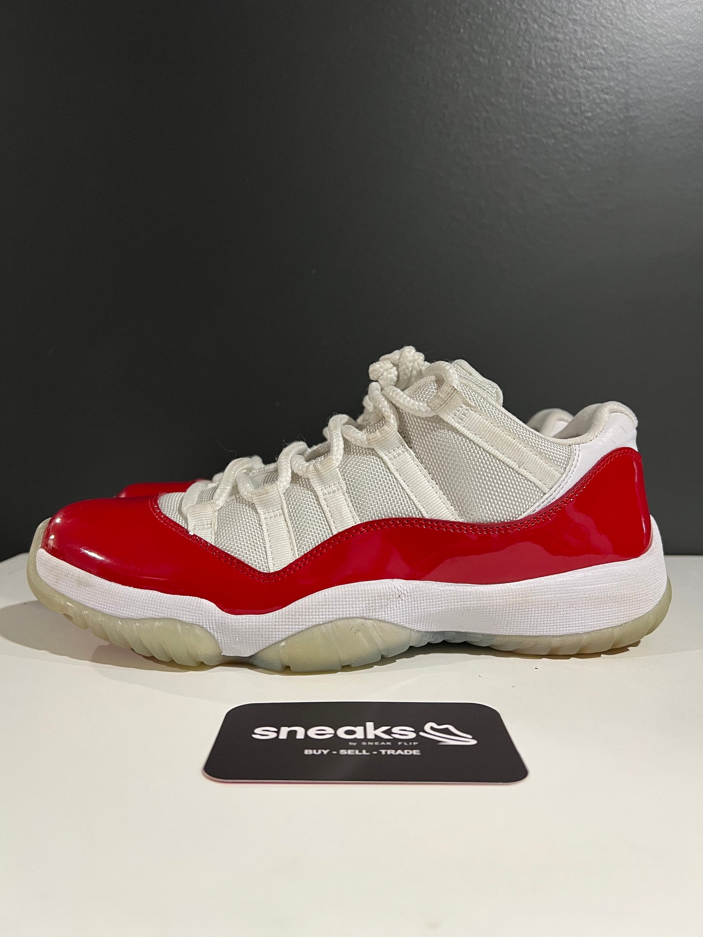 USED Air Jordan 11 Retro Low Cherry 2016 528895-102 SIZE 8M NO BOX