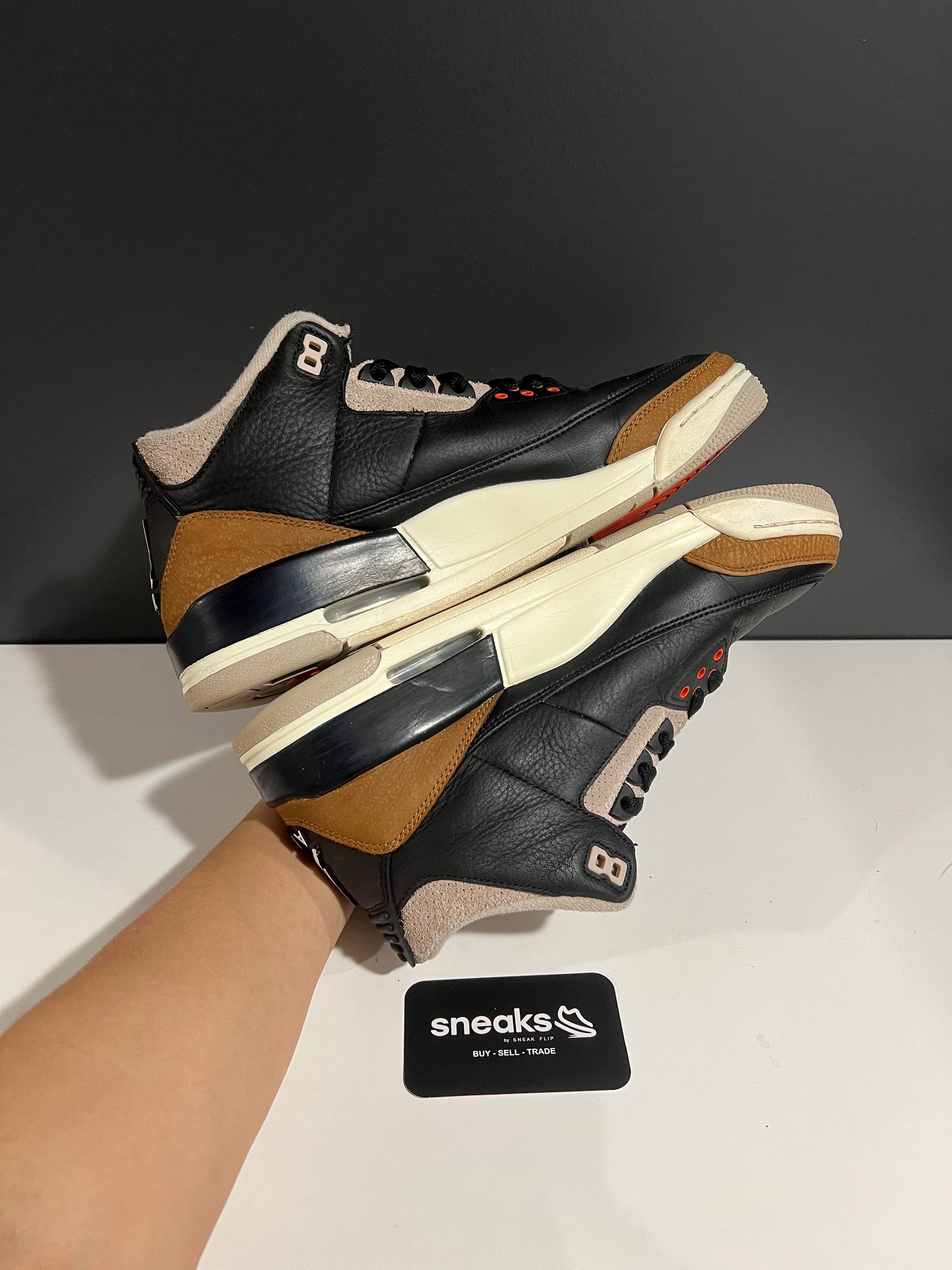 USED Air Jordan 3 Retro Desert Elephant CT853-008 SIZE 9M NO BOX
