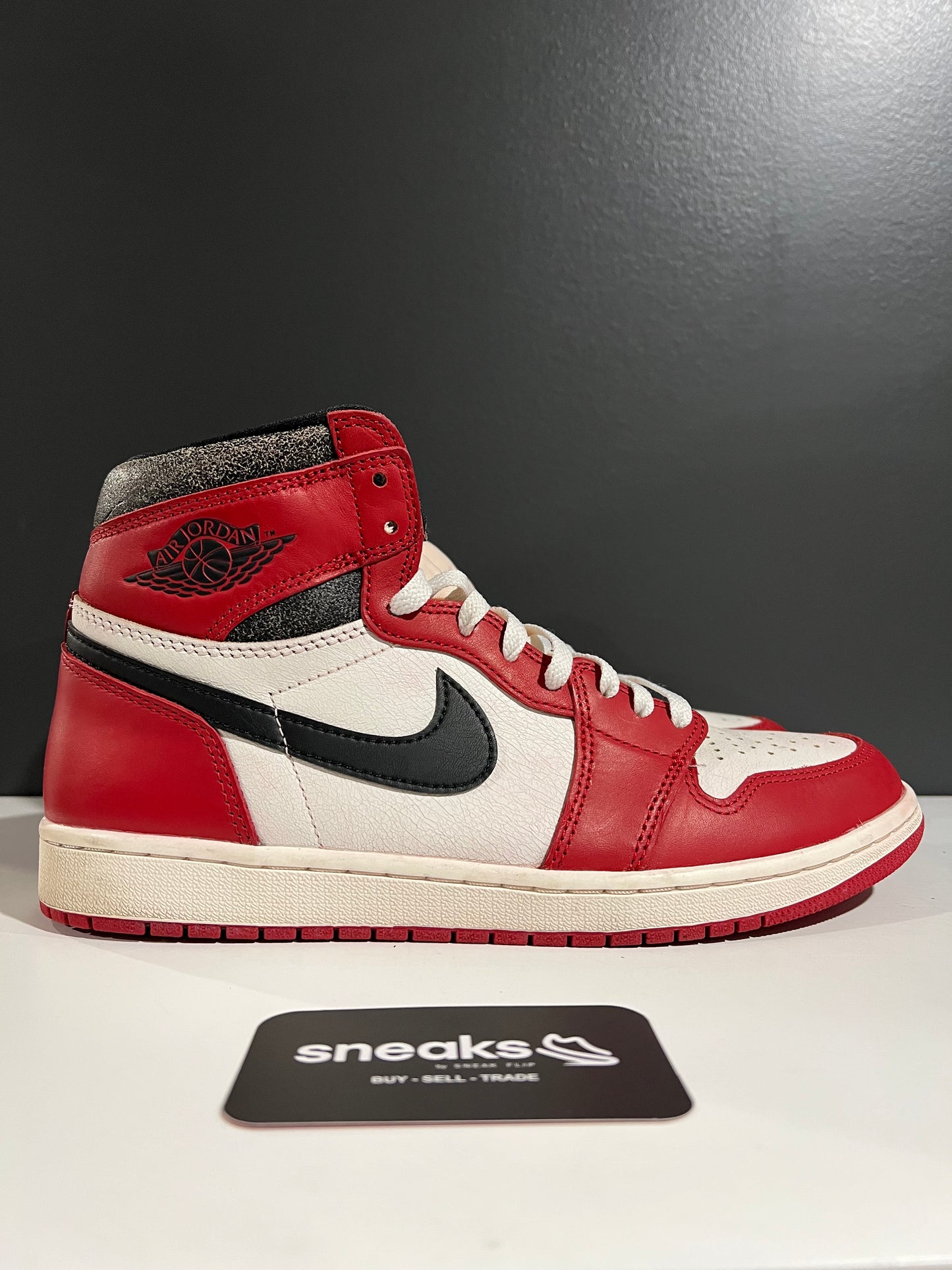 USED Air Jordan 1 Retro High OG Chicago Lost & Found DZ5485-612 SIZE 10.5M NO BOX