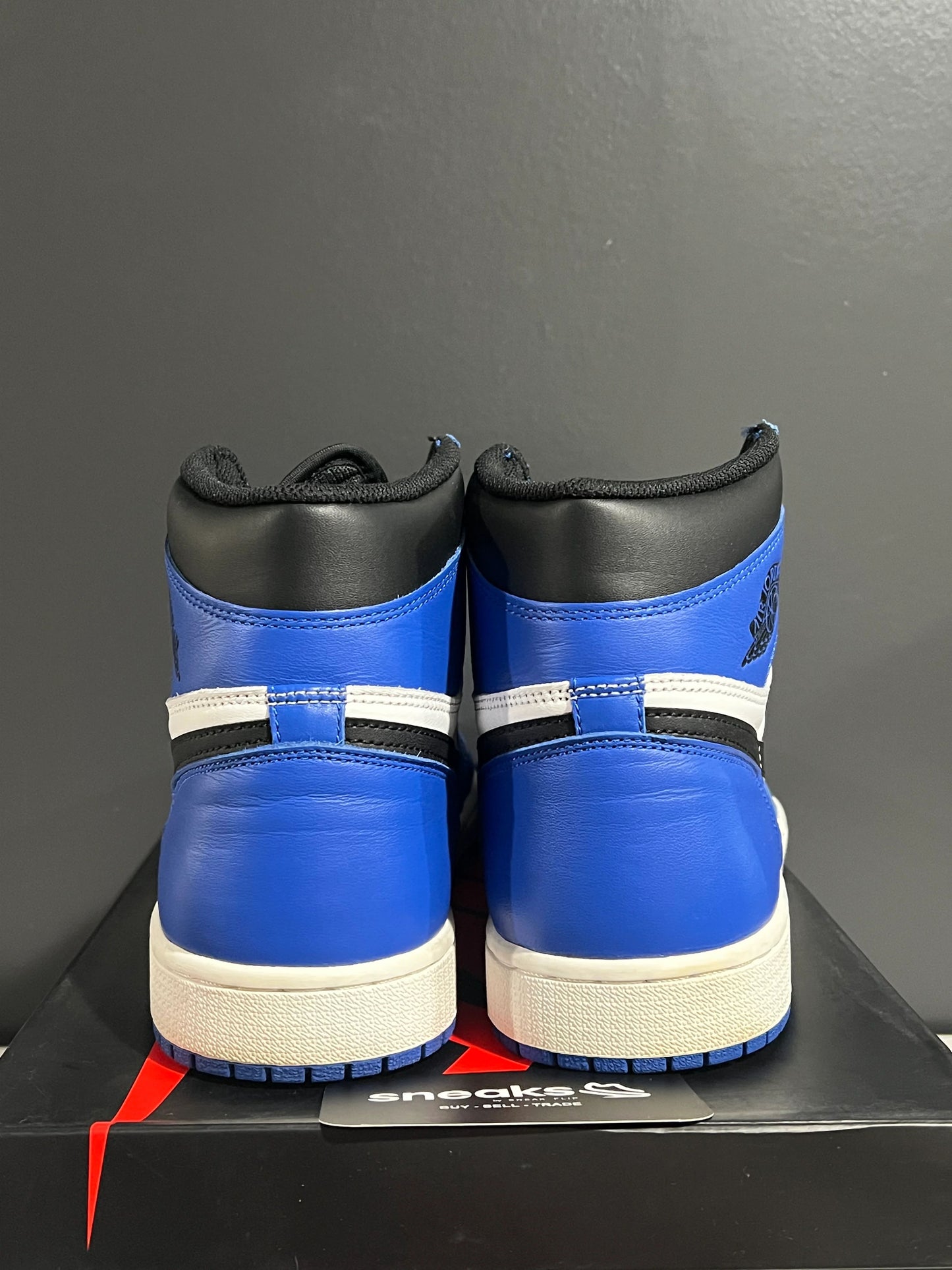 Jordan 1 Retro High OG Laney - Used