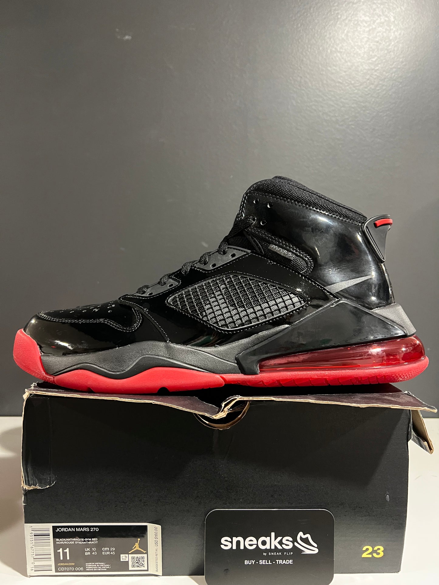 USED Jordan Mars 270 Bred CD7070-006 SIZE 11M OG ALL AG25-288