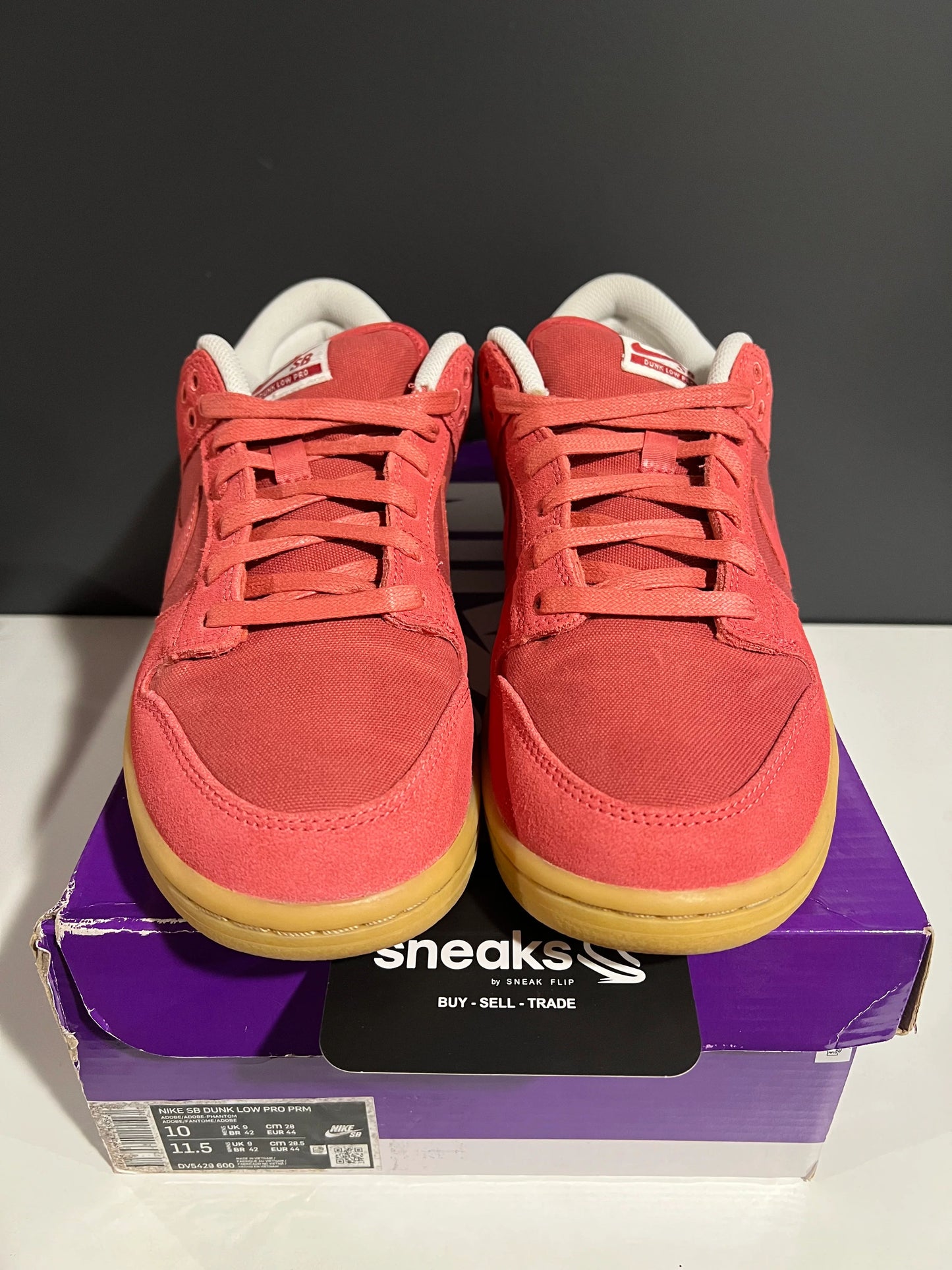 Nike SB Dunk Low Adobe - Used