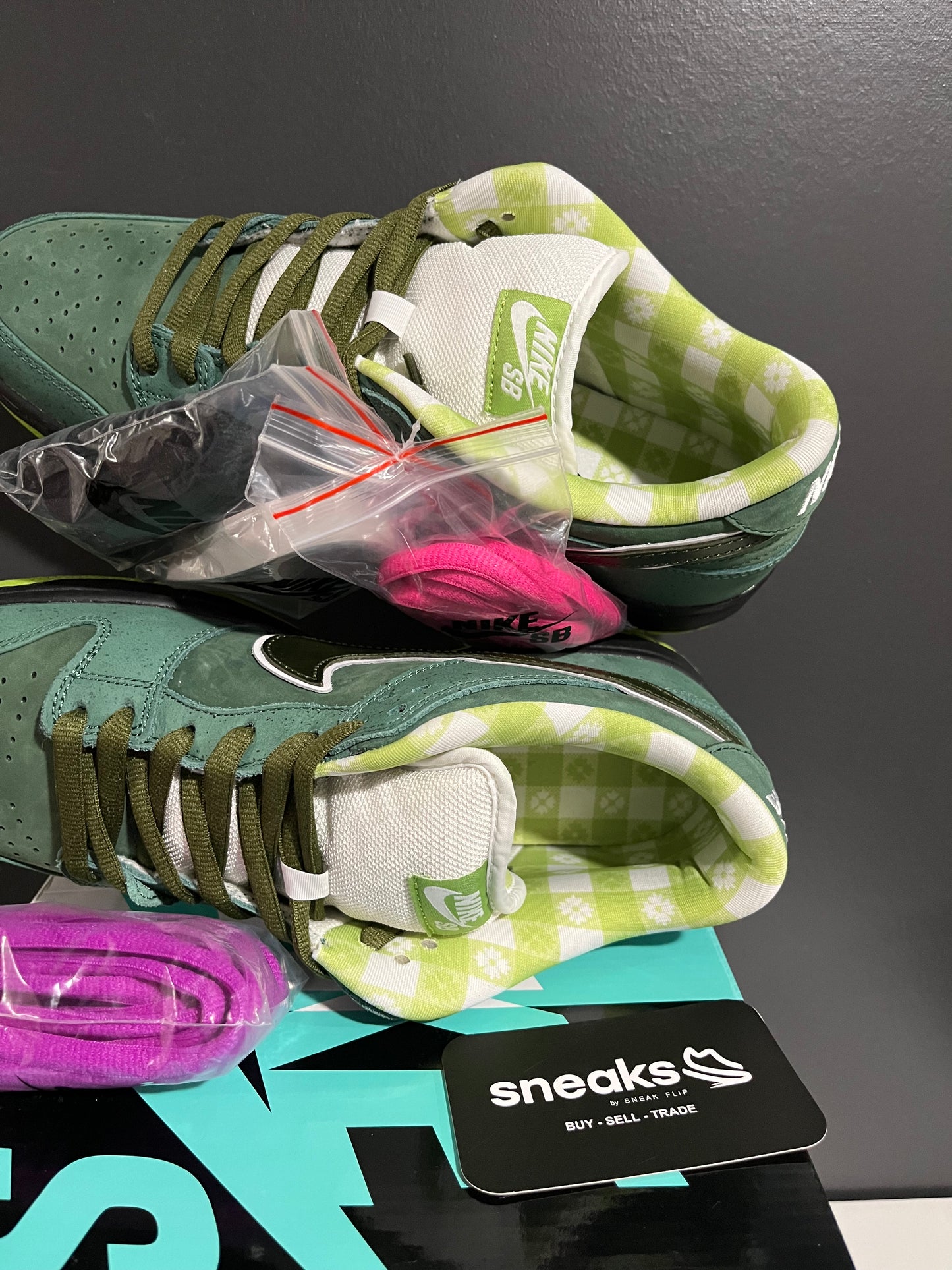NEW Concepts Nike SB Dunk Low Green Lobster Special Box BV1310-337 SIZE 10M OG ALL JN25-325