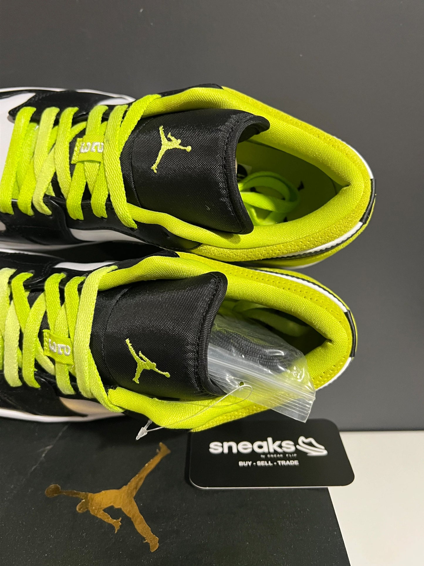 Jordan 1 Low Black Cyber