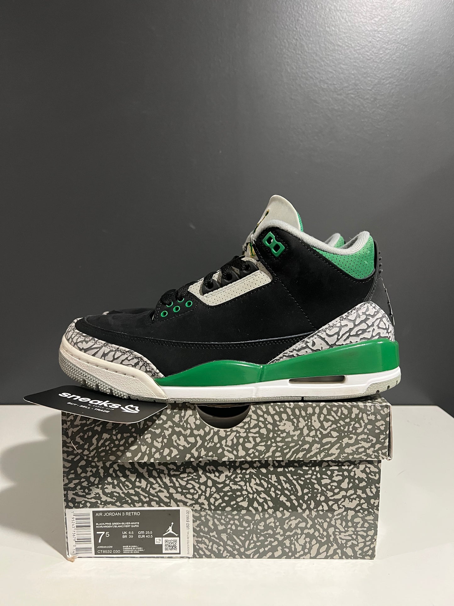 USED Air Jordan 3 Retro Pine Green CT8532-030 SIZE 7.5M OG ALL AG25-194