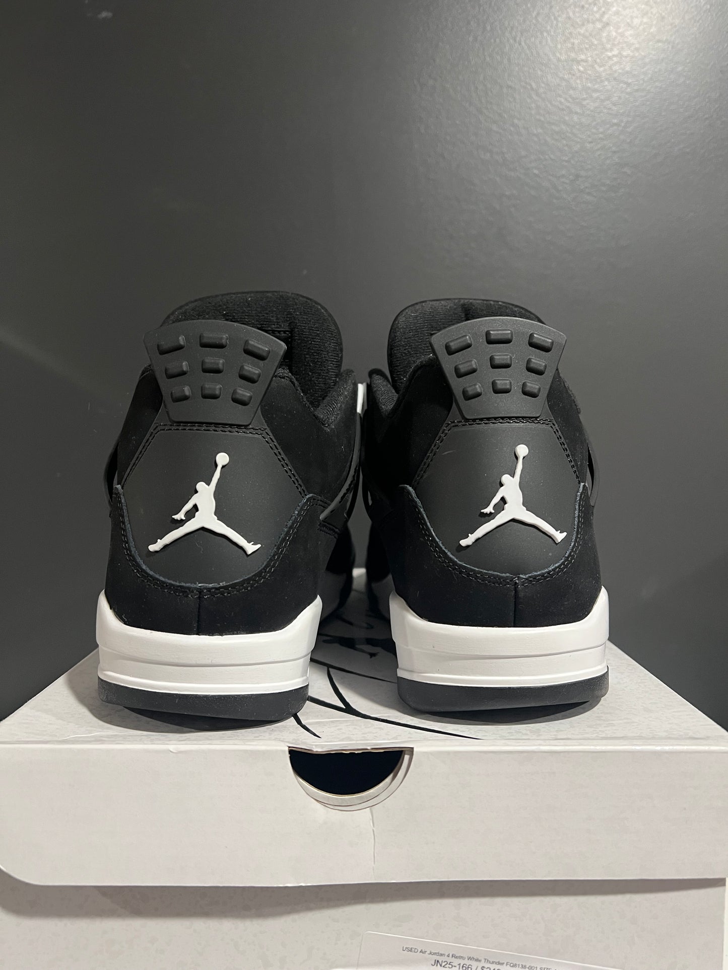 USED Air Jordan 4 Retro White Thunder FQ8138-001 SIZE 11M OG ALL JN25-166
