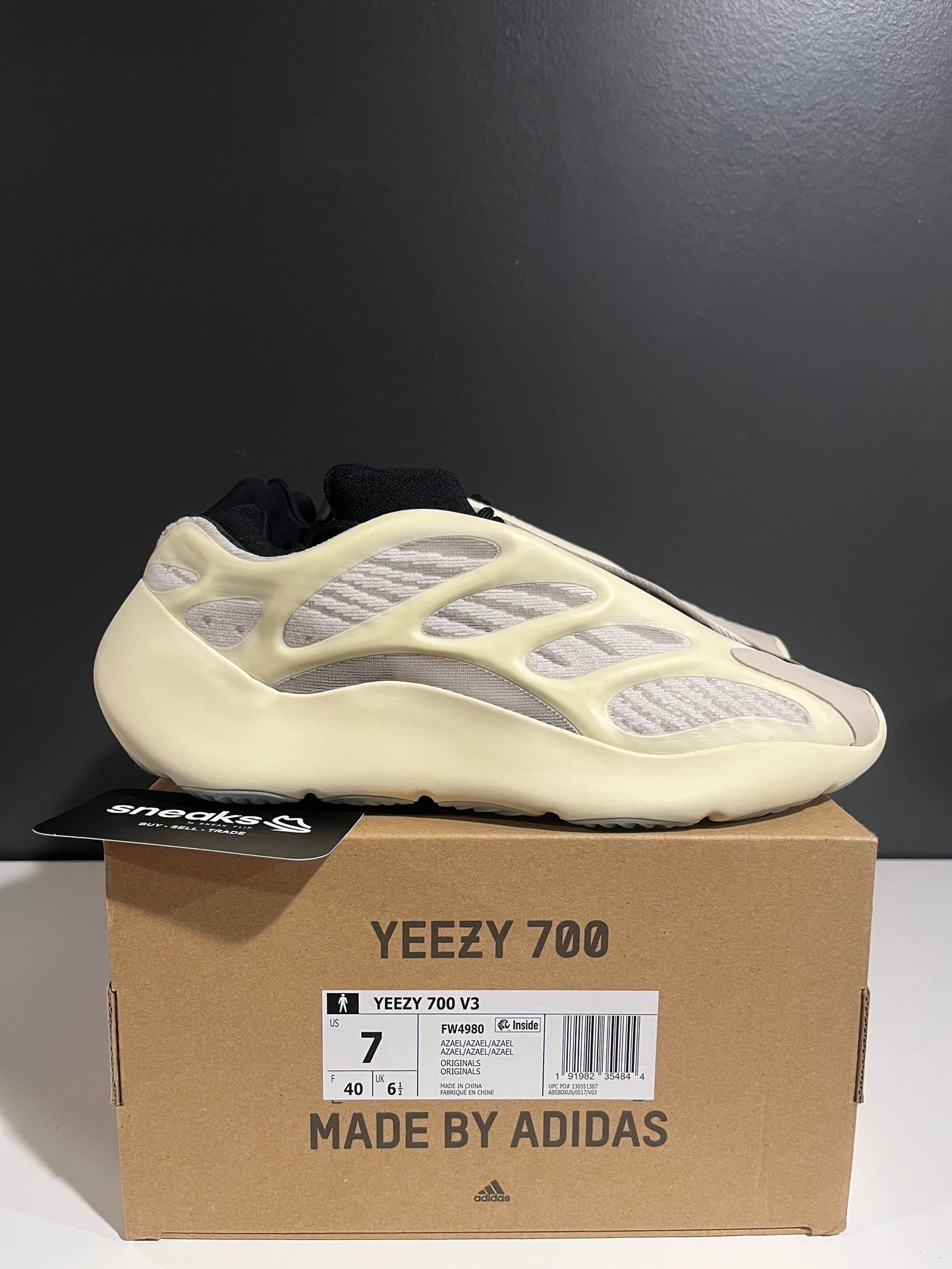 USED Yeezy 700 V3 Azael FW4980 SIZE 7M OG ALL