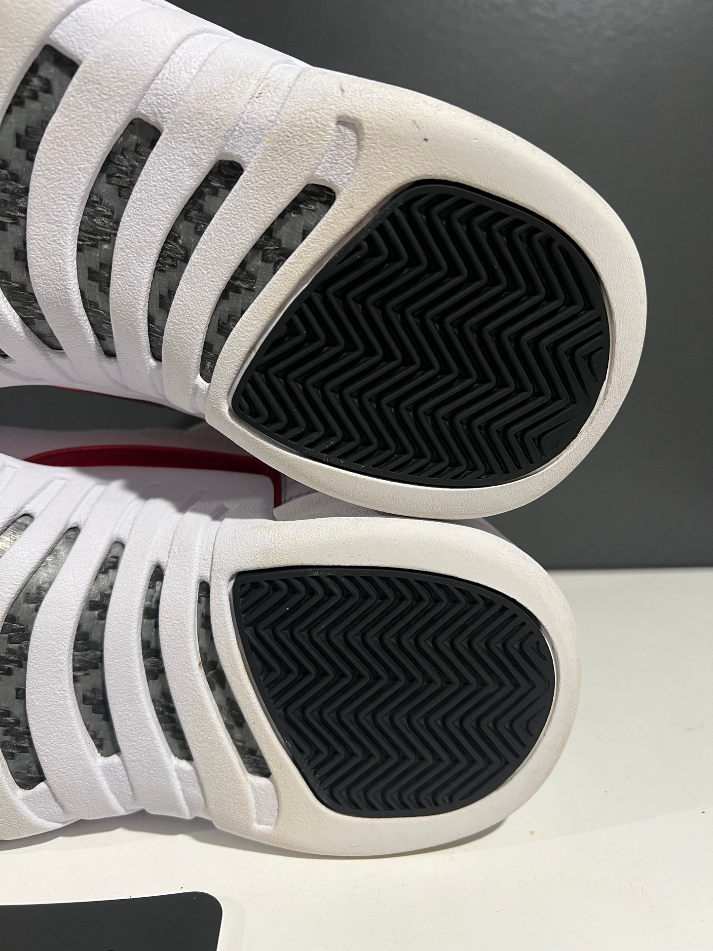 USED Air Jordan 12 Retro 'Twist' CT8013-106 SIZE 9M NO BOX AG25-255