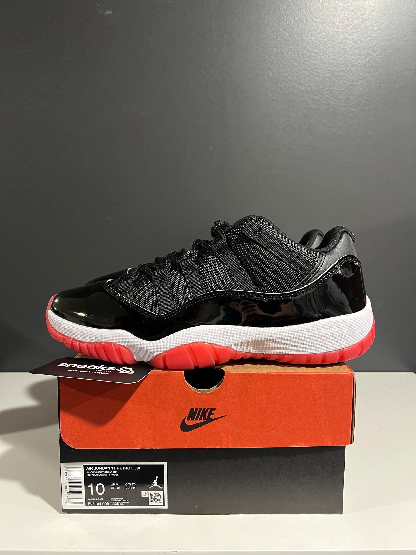 USED Air Jordan 11 Retro Low Bred 2025 FV5104-006 SIZE 10M OG ALL JY25-96