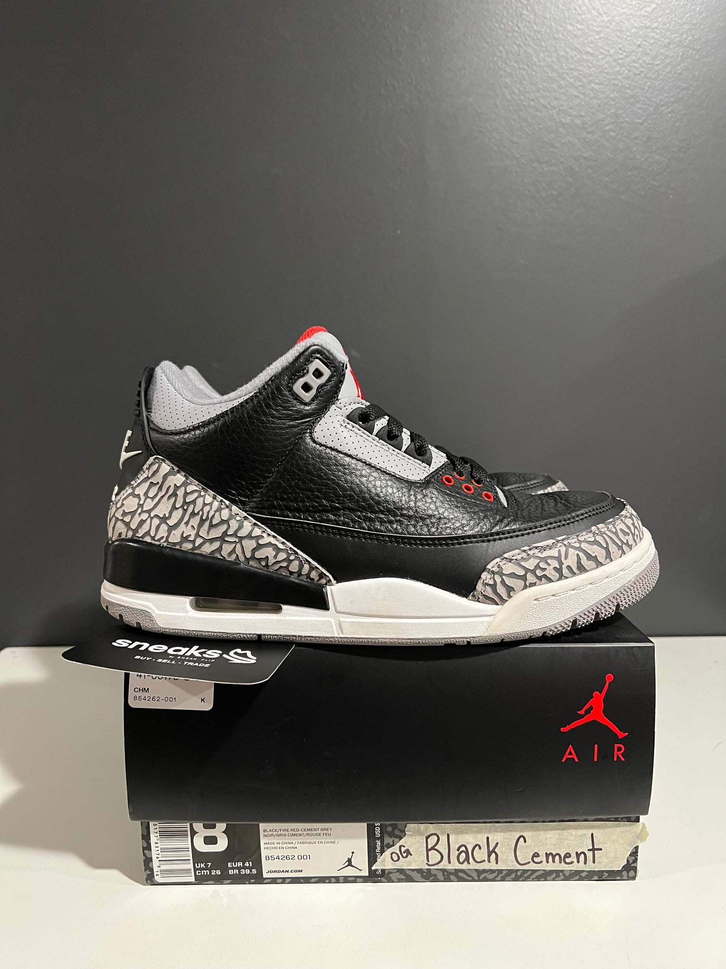 USED Air Jordan 3 Retro OG Black Cement 2018 854262-001 SIZE 8M OG ALL AG25-381