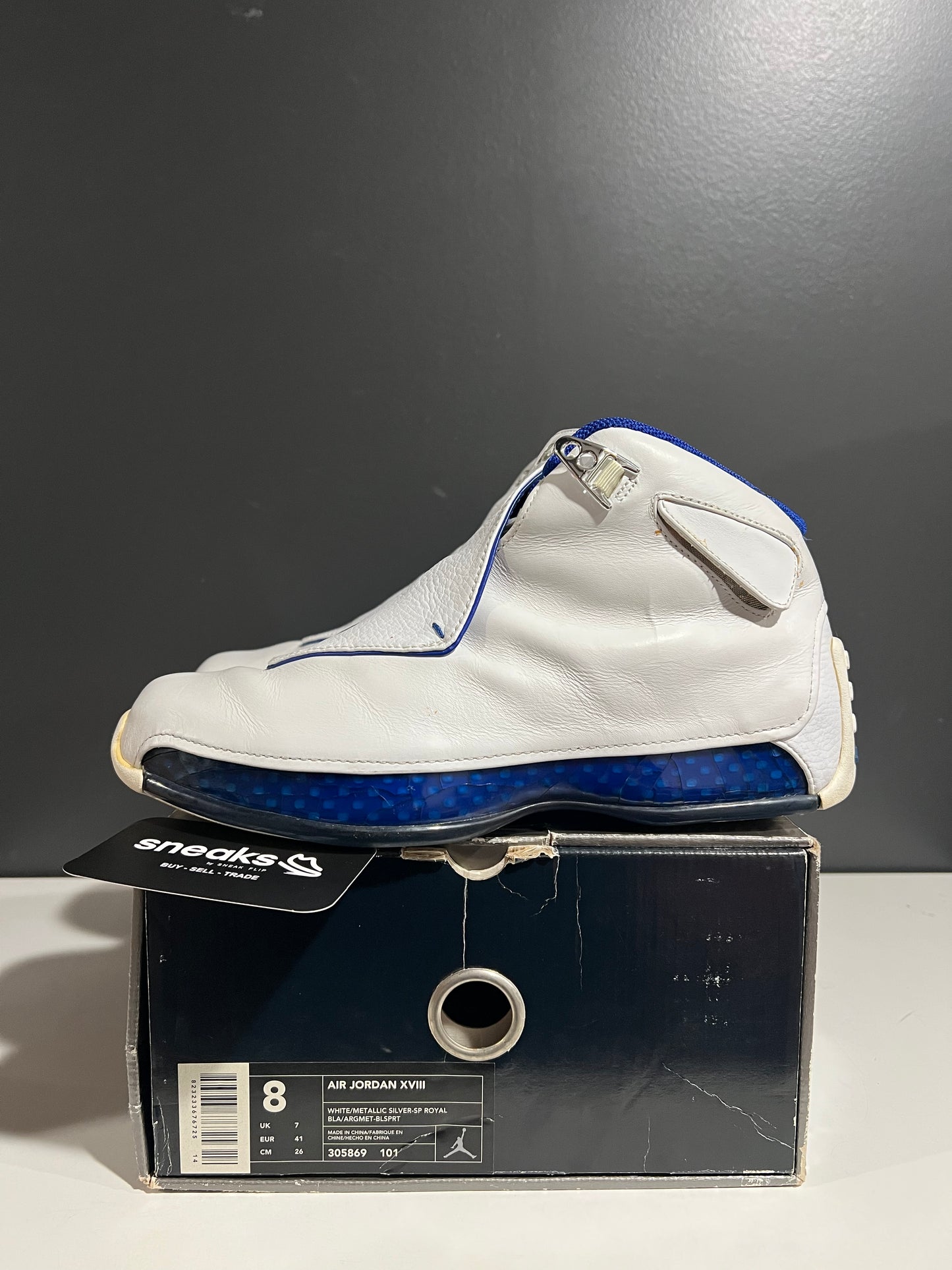 USED Air Jordan 18 OG White Sport Royal 2003 305869-101 SIZE 8M OG ALL AG25-177