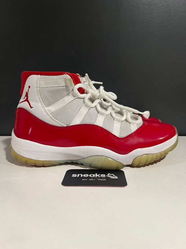 USED SIZE 10.5M Jordan 11 Retro Cherry (2022) - USED NO BOX