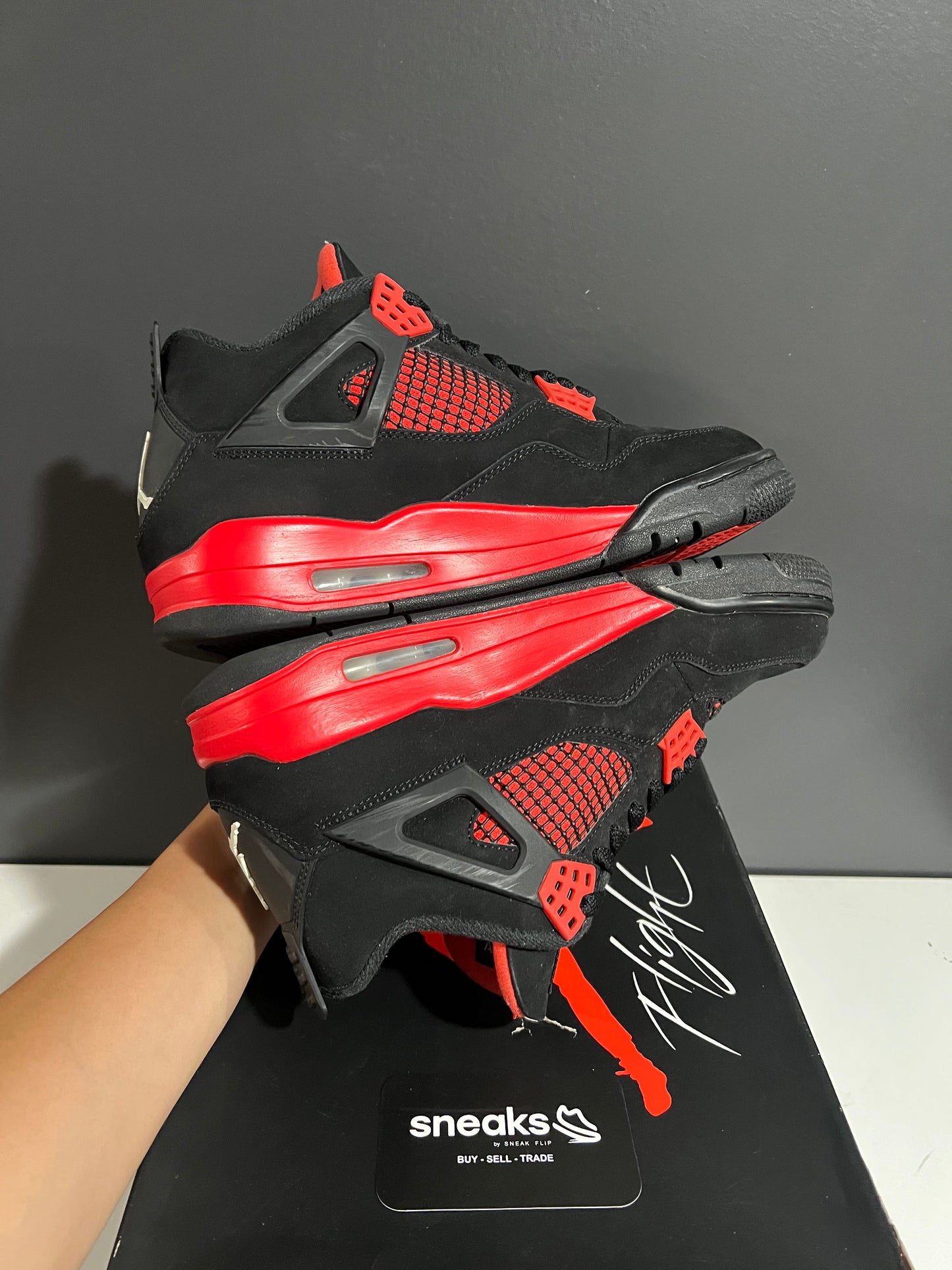 USED Air Jordan 4 Retro Red Thunder CT8527-016 SIZE 8M OG ALL AG25-115