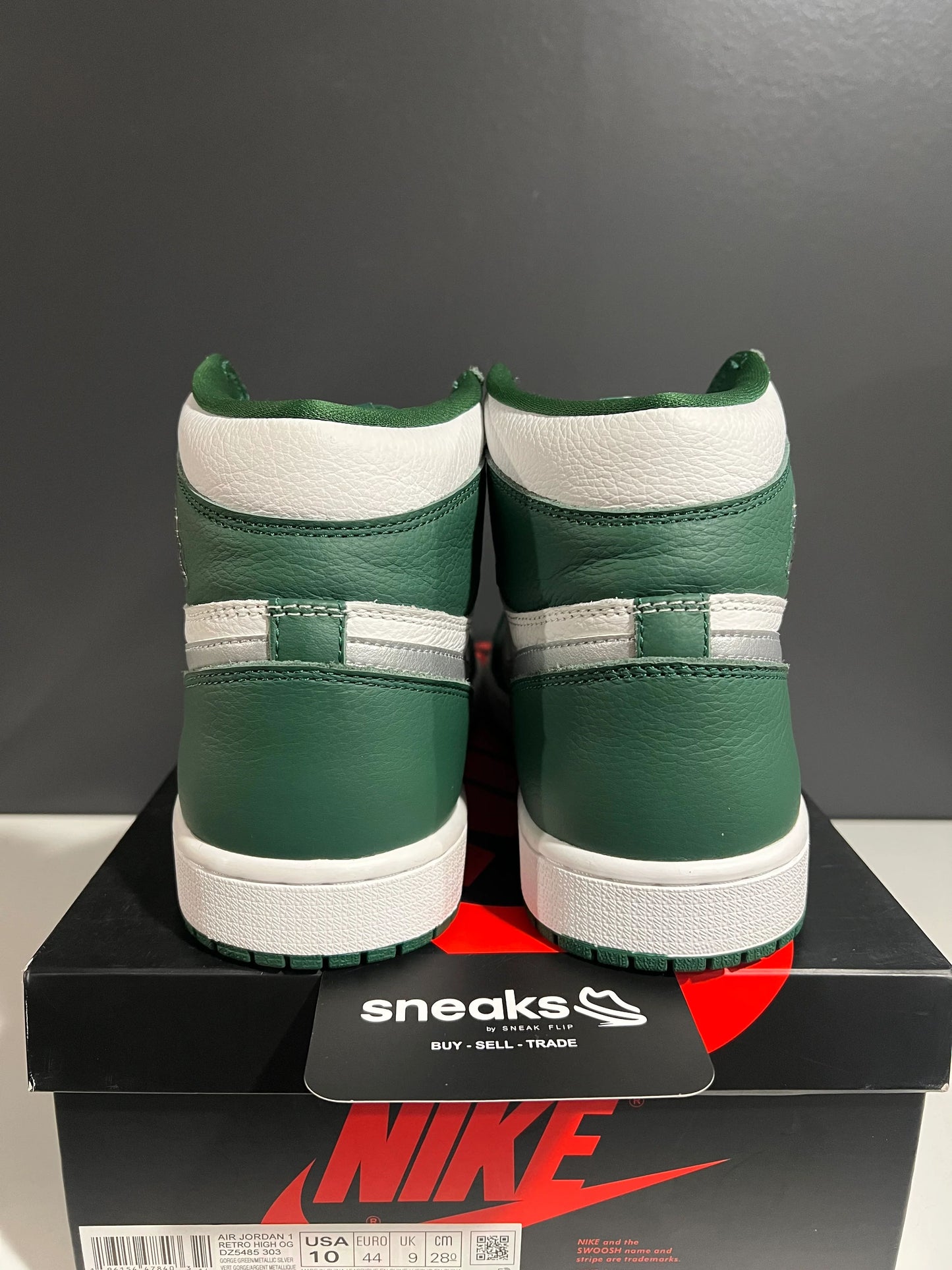 Jordan 1 Retro High OG Gorge Green - Used