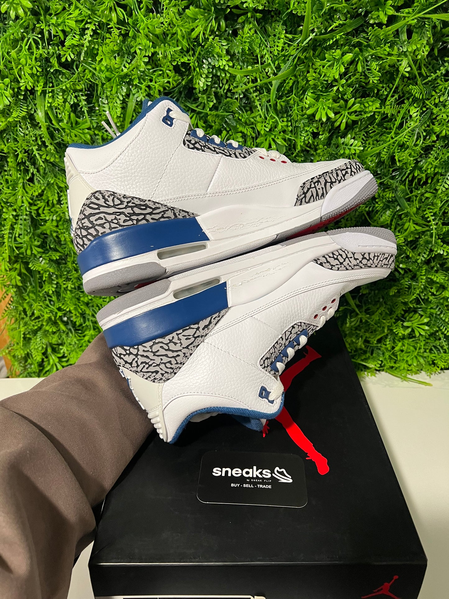 USED Air Jordan 3 Retro True Blue 2011 136064-104 SIZE 10M OG ALL