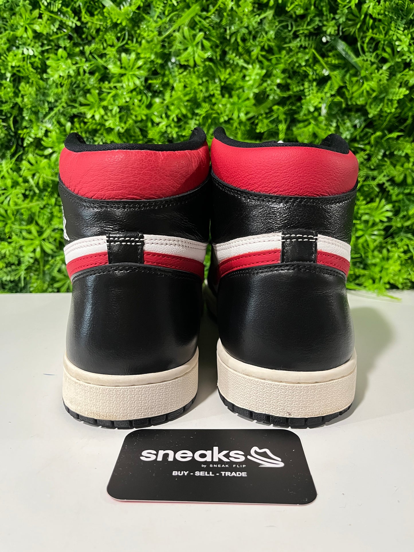 USED Air Jordan 1 Retro High OG Gym Red 555088-061 SIZE 10.5M NO BOX