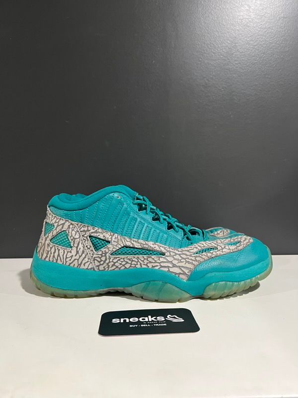 Jordan 11 Retro Low IE Rio Teal - USED NO BOX