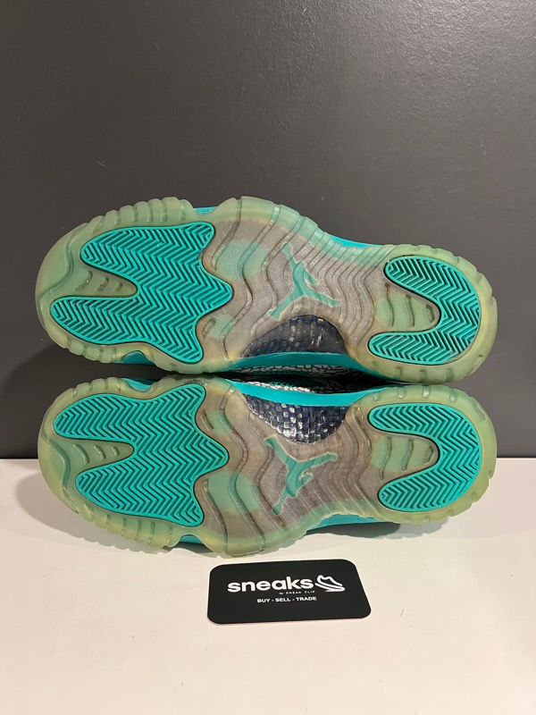 Jordan 11 Retro Low IE Rio Teal - USED NO BOX