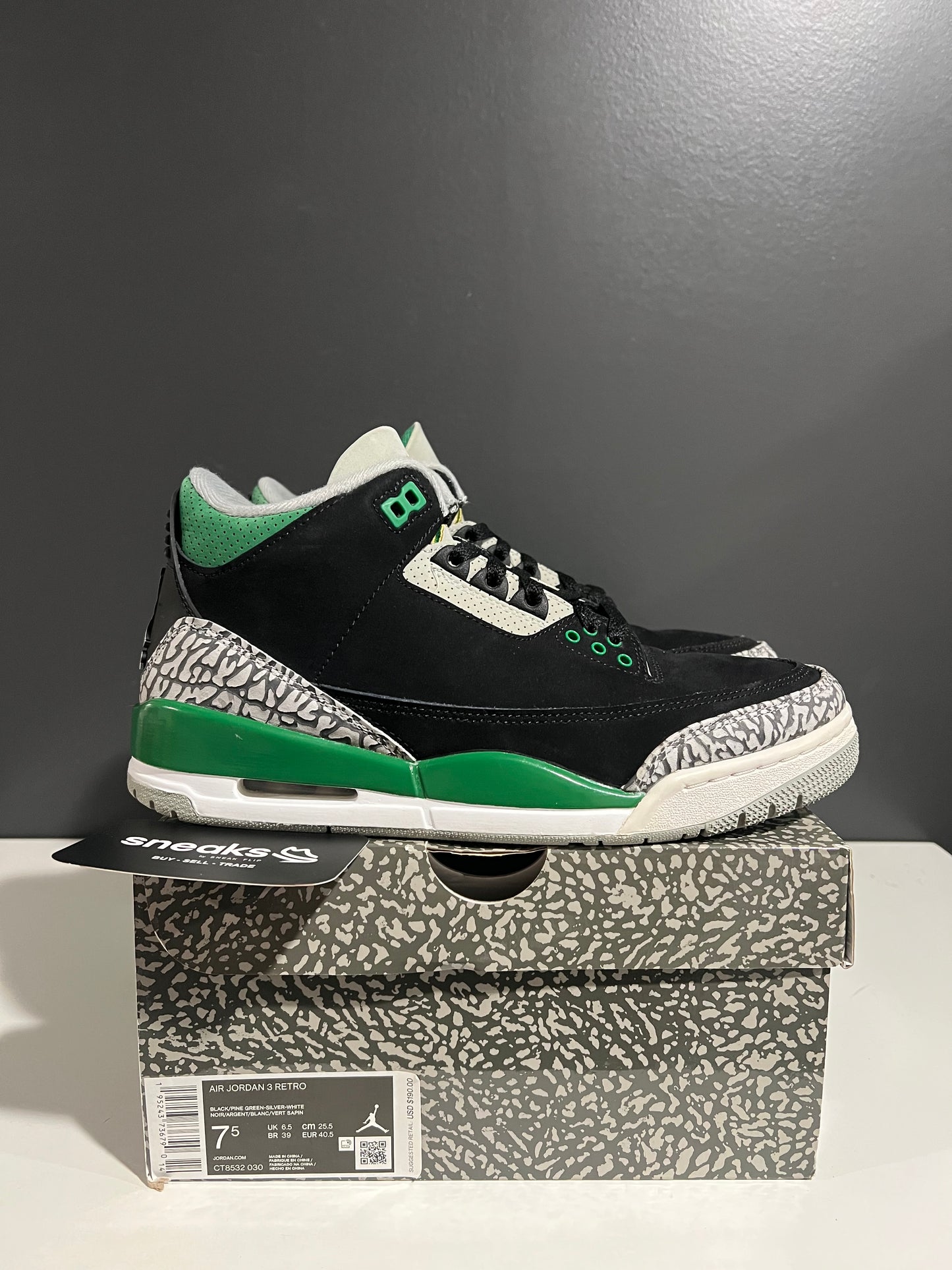 USED Air Jordan 3 Retro Pine Green CT8532-030 SIZE 7.5M OG ALL AG25-194